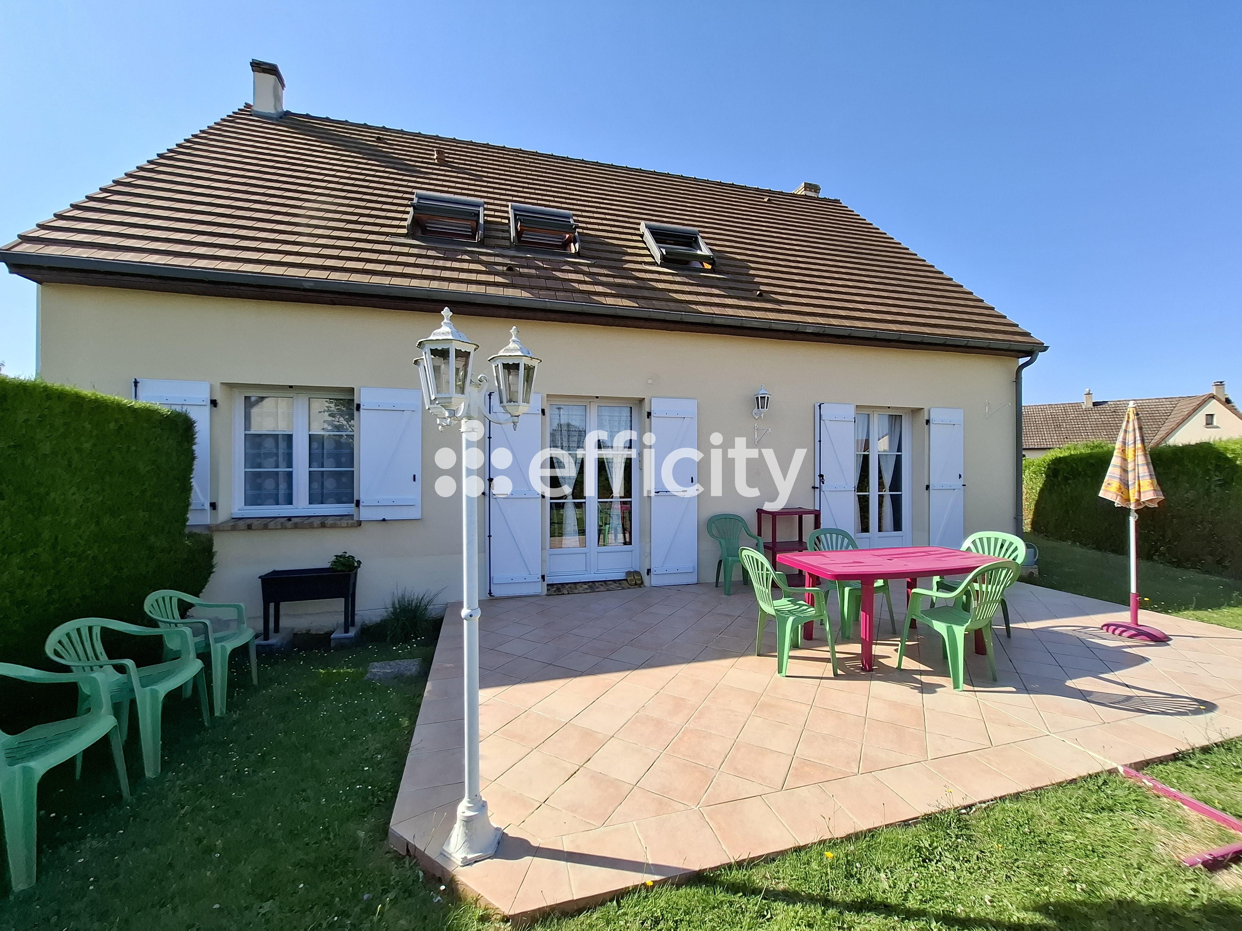 Maison 7 pièces 134 m² · à Nogent-le-Rotrou · 134 m² · 263 000 €