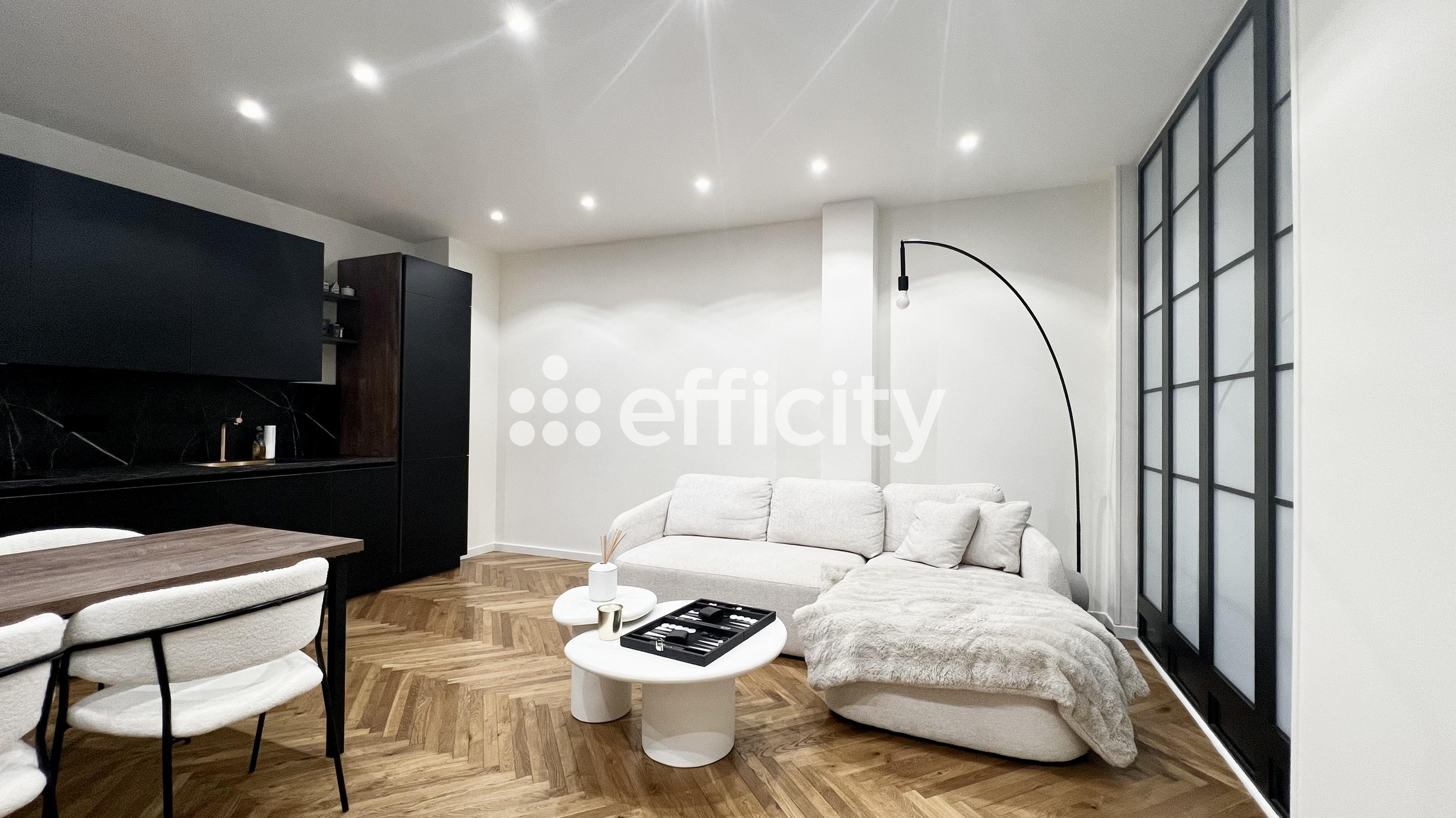 appartement 2 pièces - 50m2 à Paris (75008)