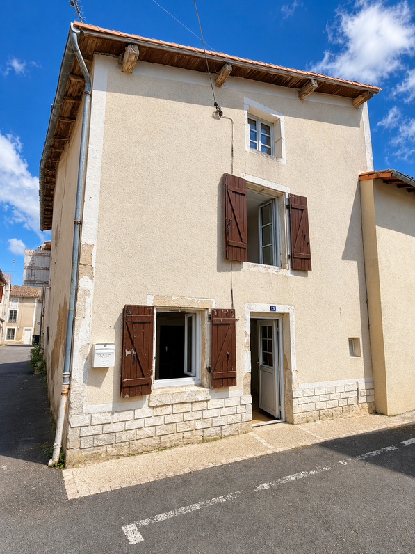maison 4 pièces - 83,0m2 à La Mothe-Saint-Héray (79800)