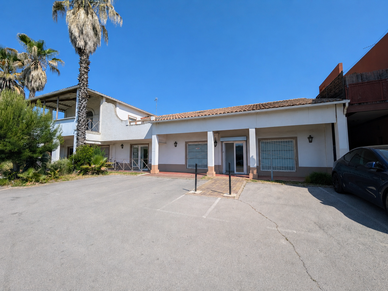 local commercial  - 170m2 à Clapiers (34830)