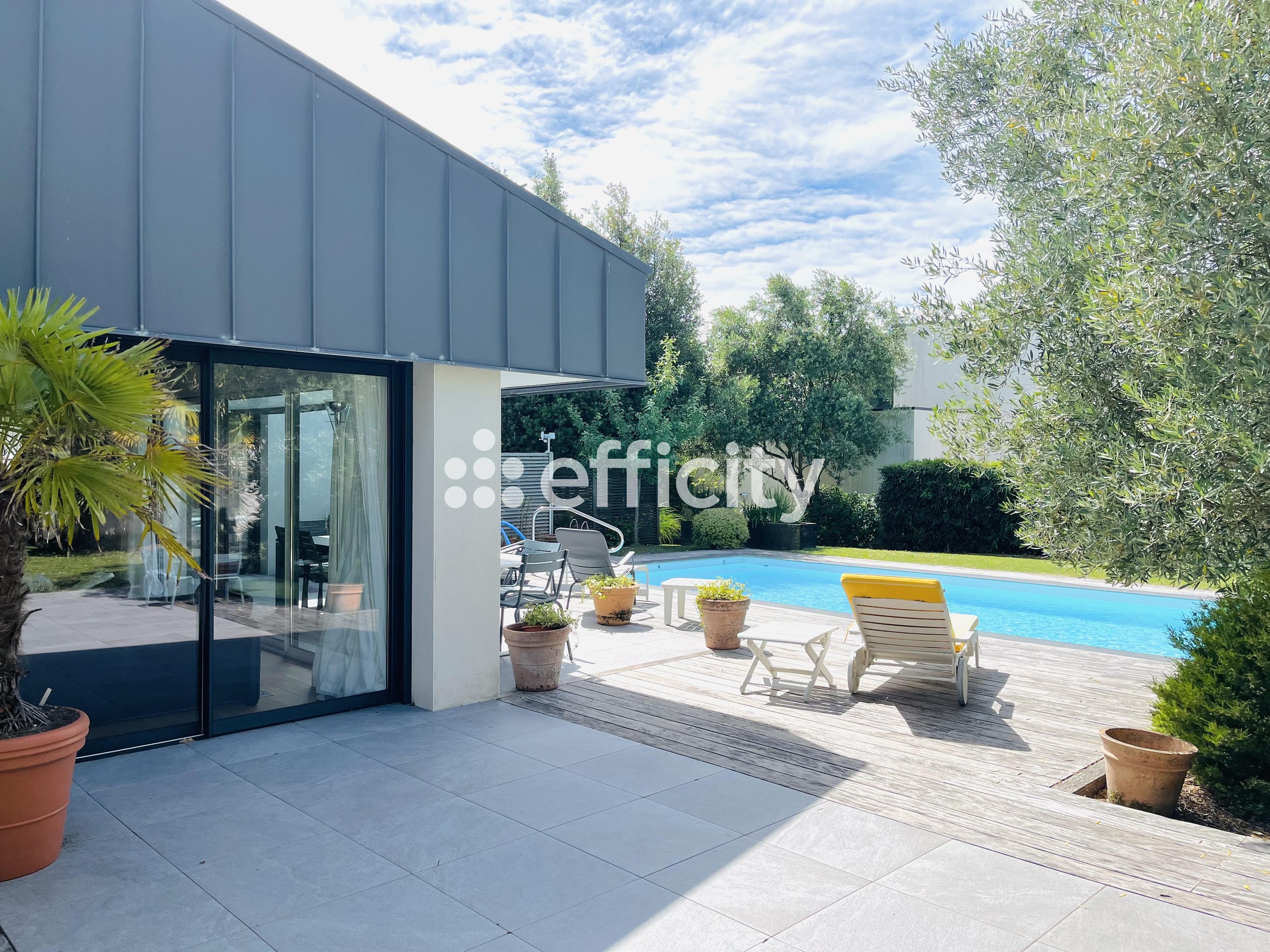 maison 7 pièces - 218m2 à Ploemeur (56270)
