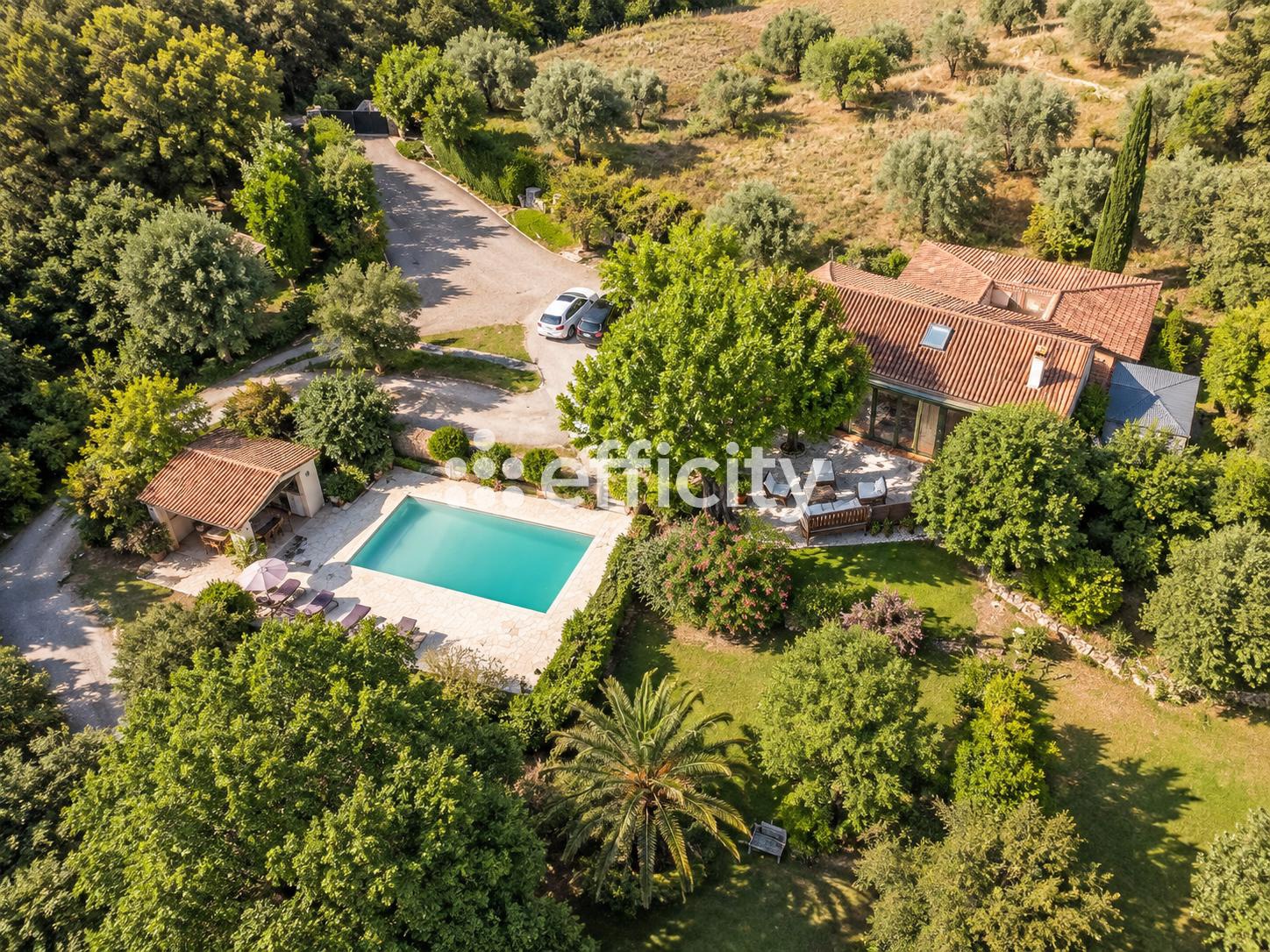 Maison 6 pièces 207 m² · à Aubagne · 207 m² · 935 000 €
