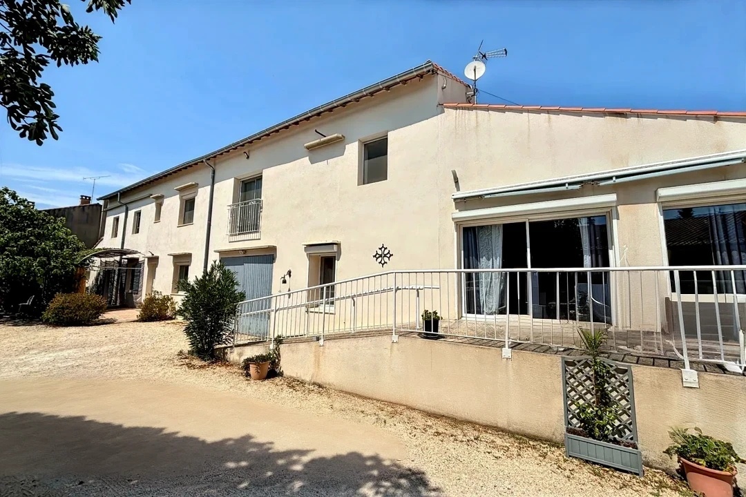 Maison 10 pièces 270 m² · à Théziers · 270 m² · 499 000 €