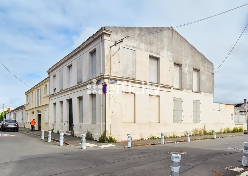 maison 7 pièces - 211m2 à Rochefort (17300)