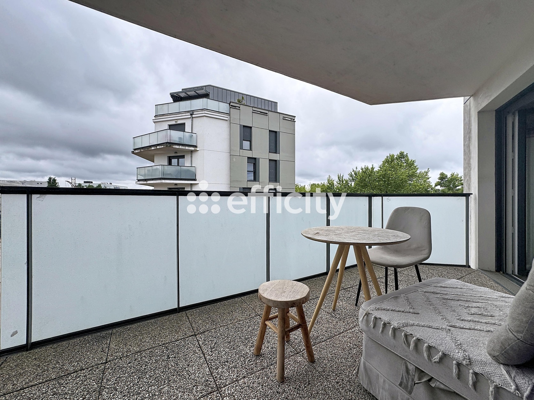 appartement 3 pièces - 59m2 à Romainville (93230)