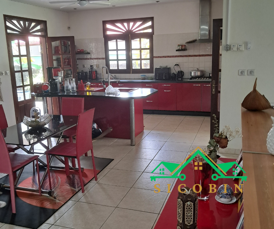 Maison 6 pièces 173 m² · à Remire-Montjoly · 173 m² · 496 390 €