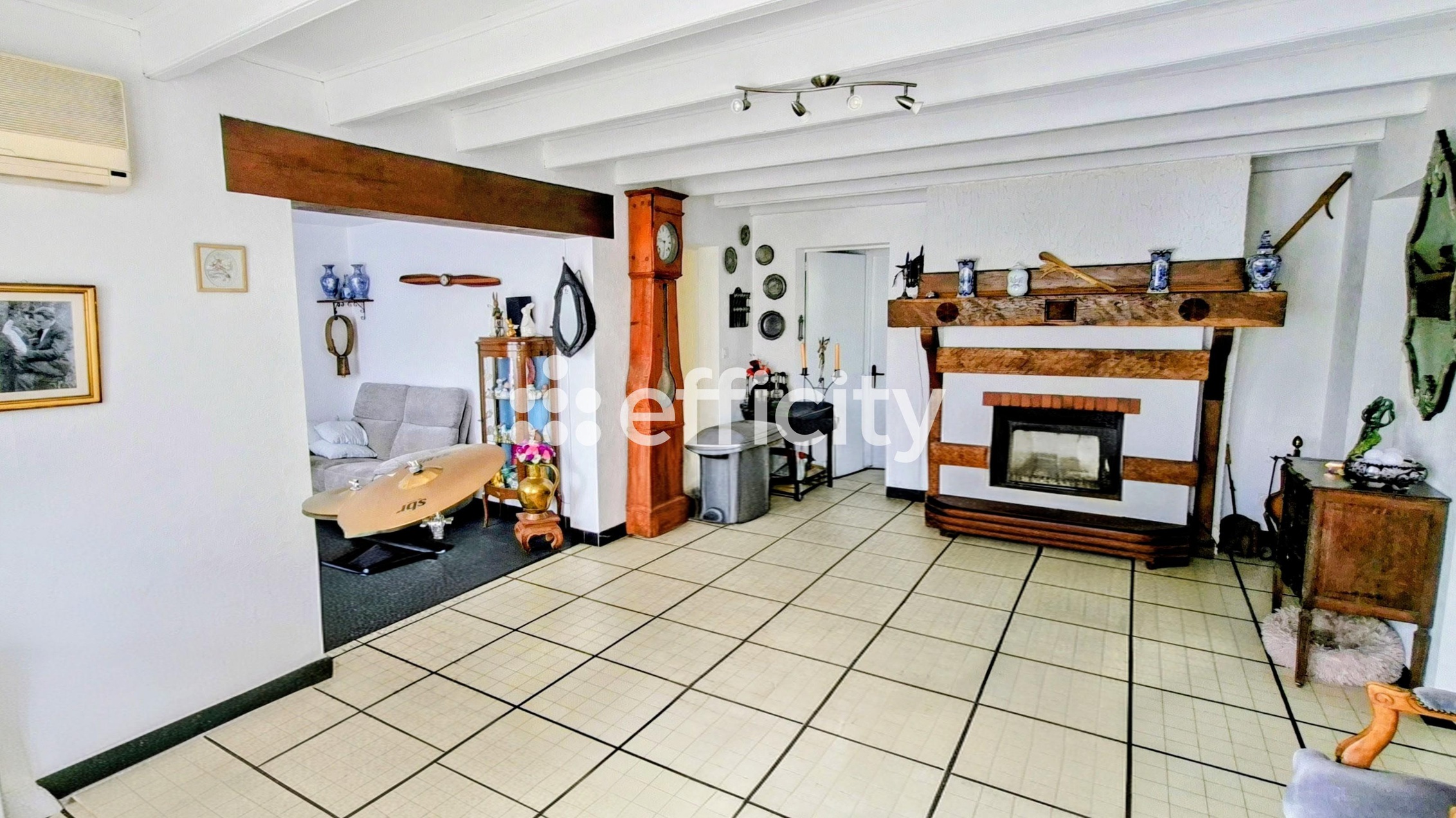 Photo illustration