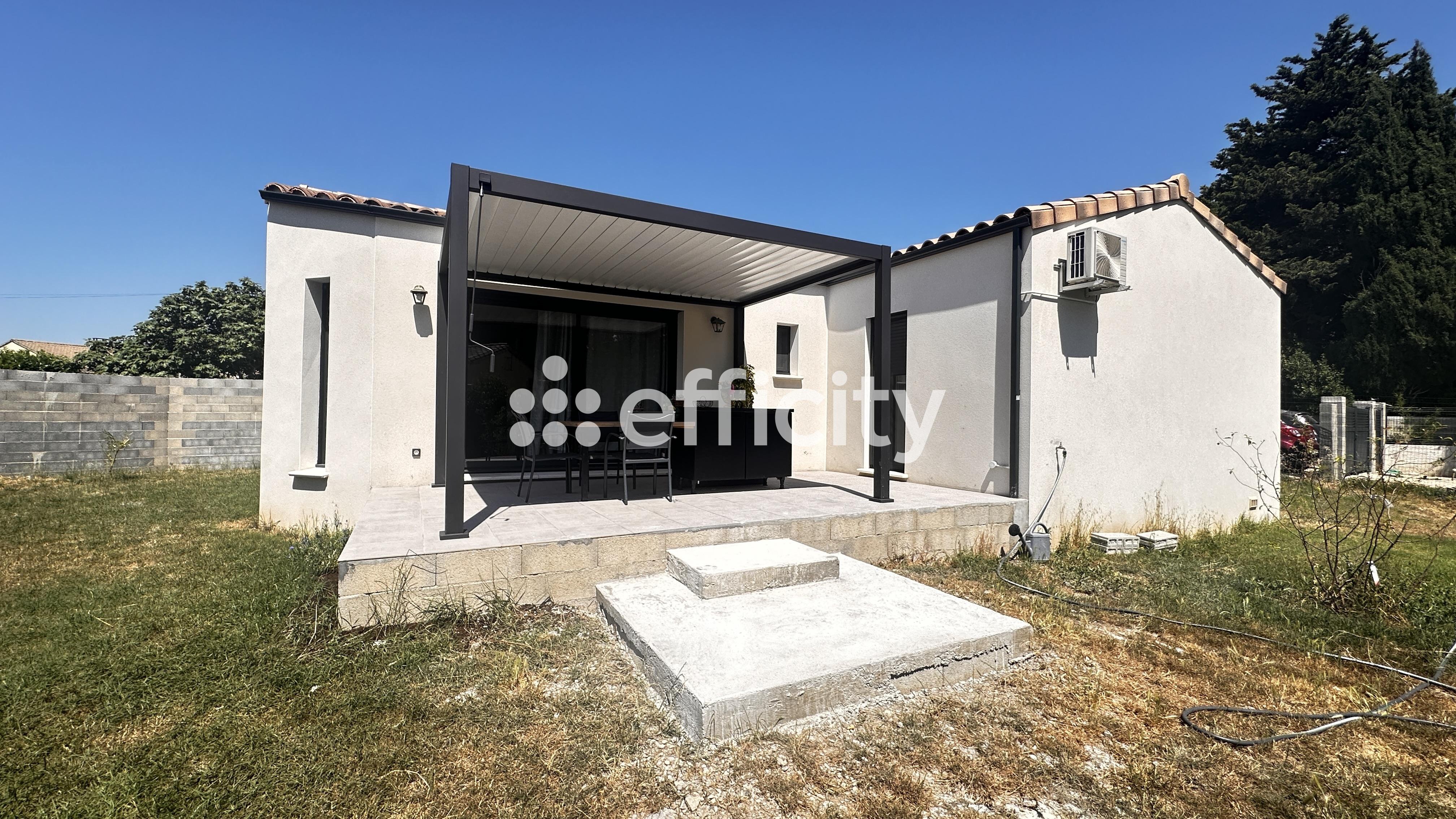 Maison 5 pièces 94 m² · à Camaret-sur-Aigues · 94 m² · 315 000 €