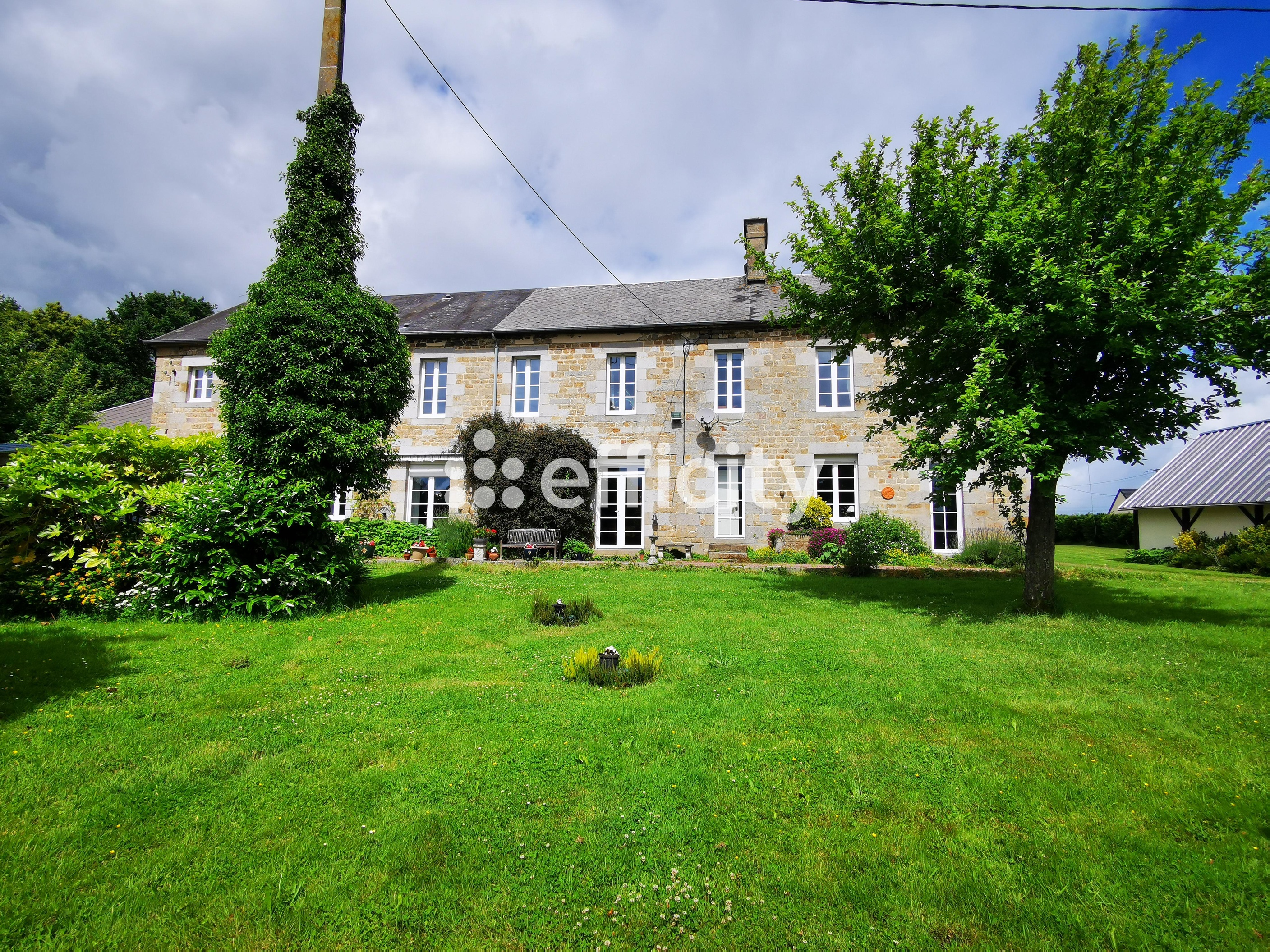 maison 11 pièces - 295m2 à Noues de Sienne (14380)
