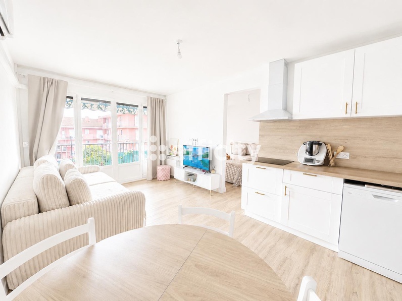 appartement 2 pièces - 52m2 à Grasse (06130)