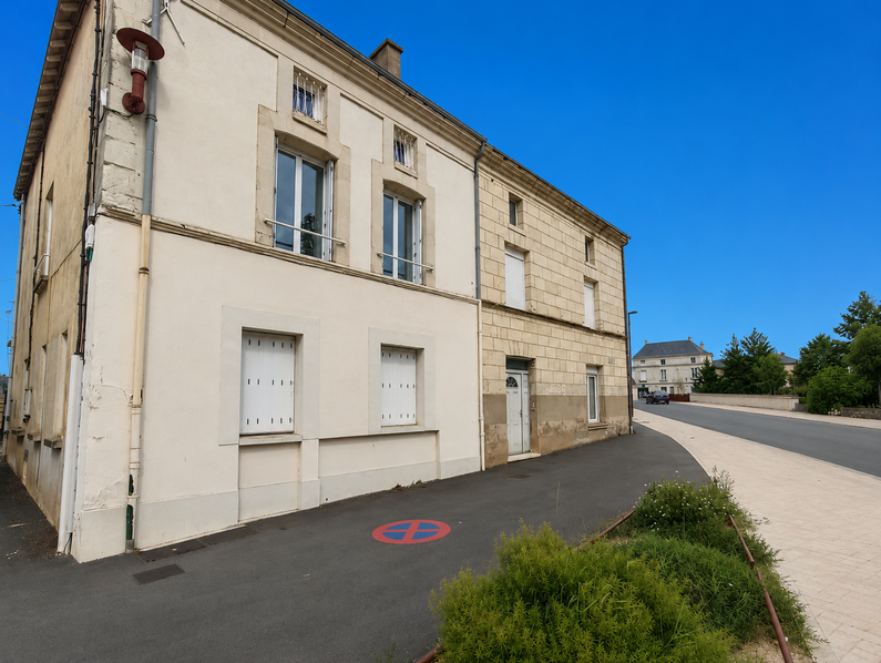 immeuble 13 pièces - 215,0m2 à Lencloître (86140)