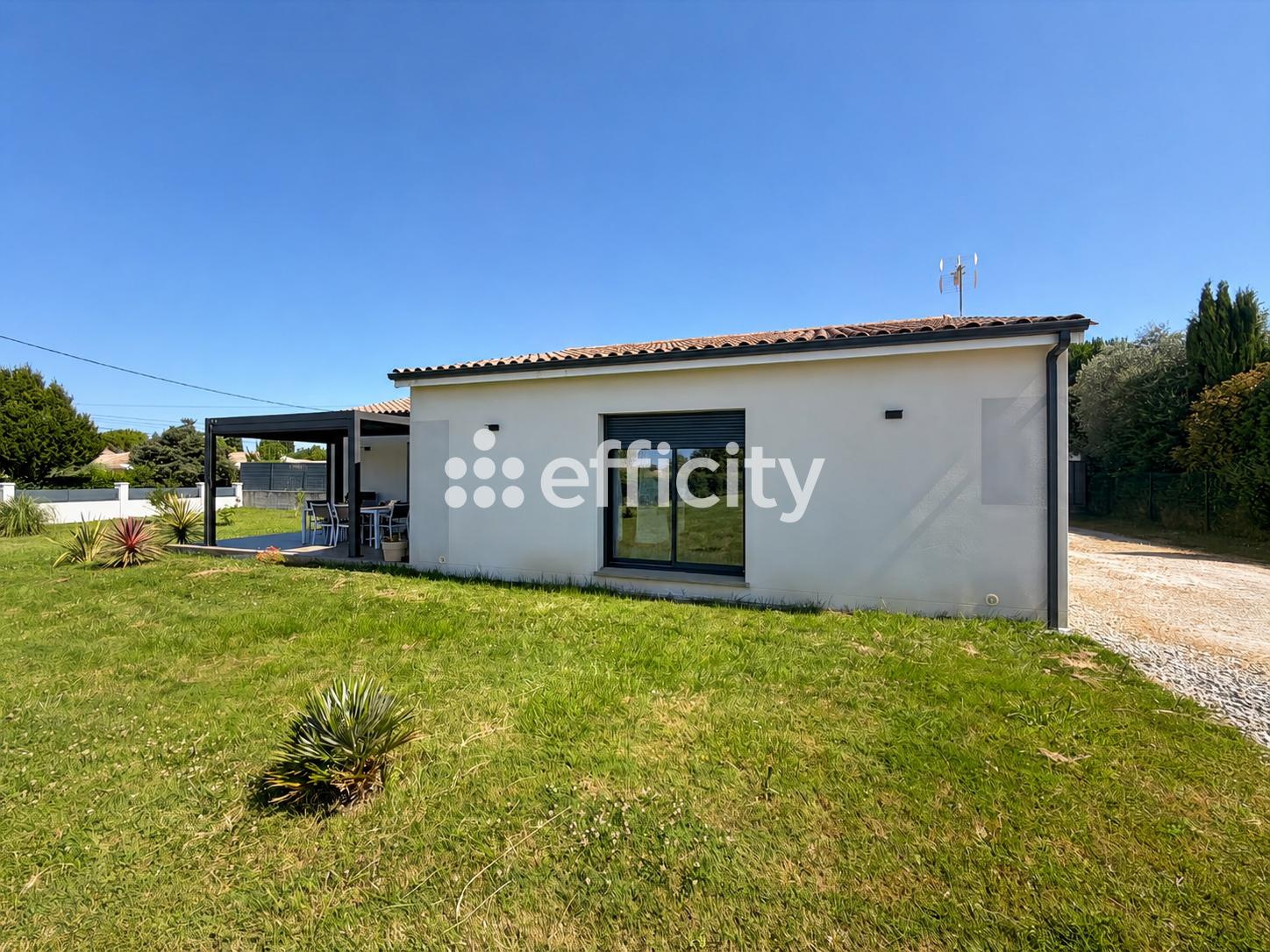 Maison 4 pièces 106 m² · à Chaniers · 106 m² · 283 000 €