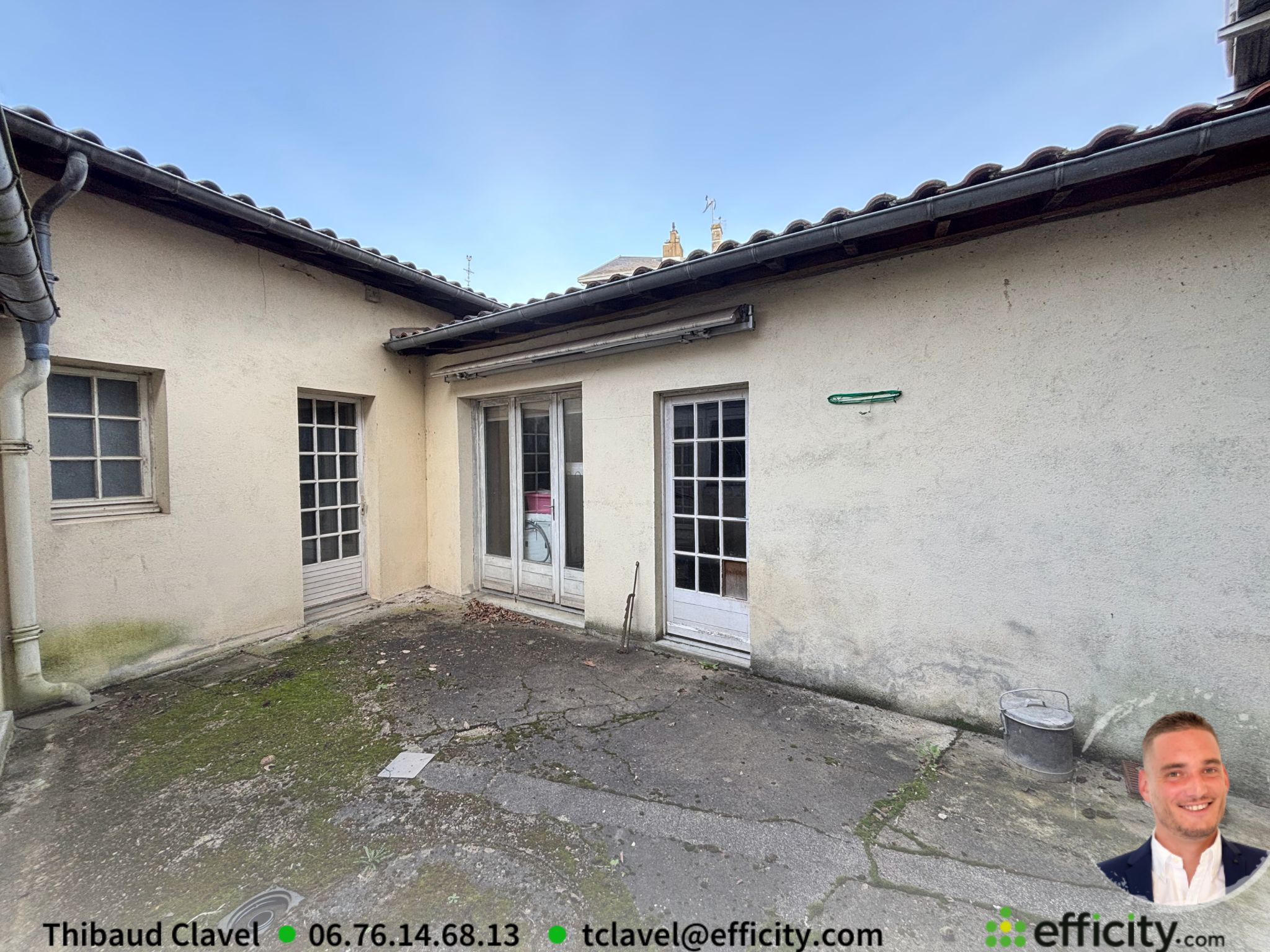 Immeuble 10 pièces 300 m² · à Chasseneuil-sur-Bonnieure · 300 m² · 119 900 €