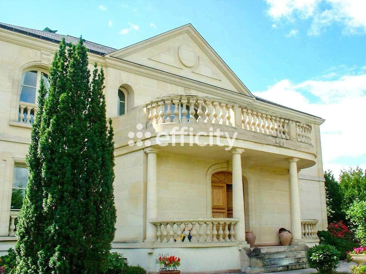 Maison 10 pièces 570 m² · à Bougival · 570 m² · 1 890 000 €