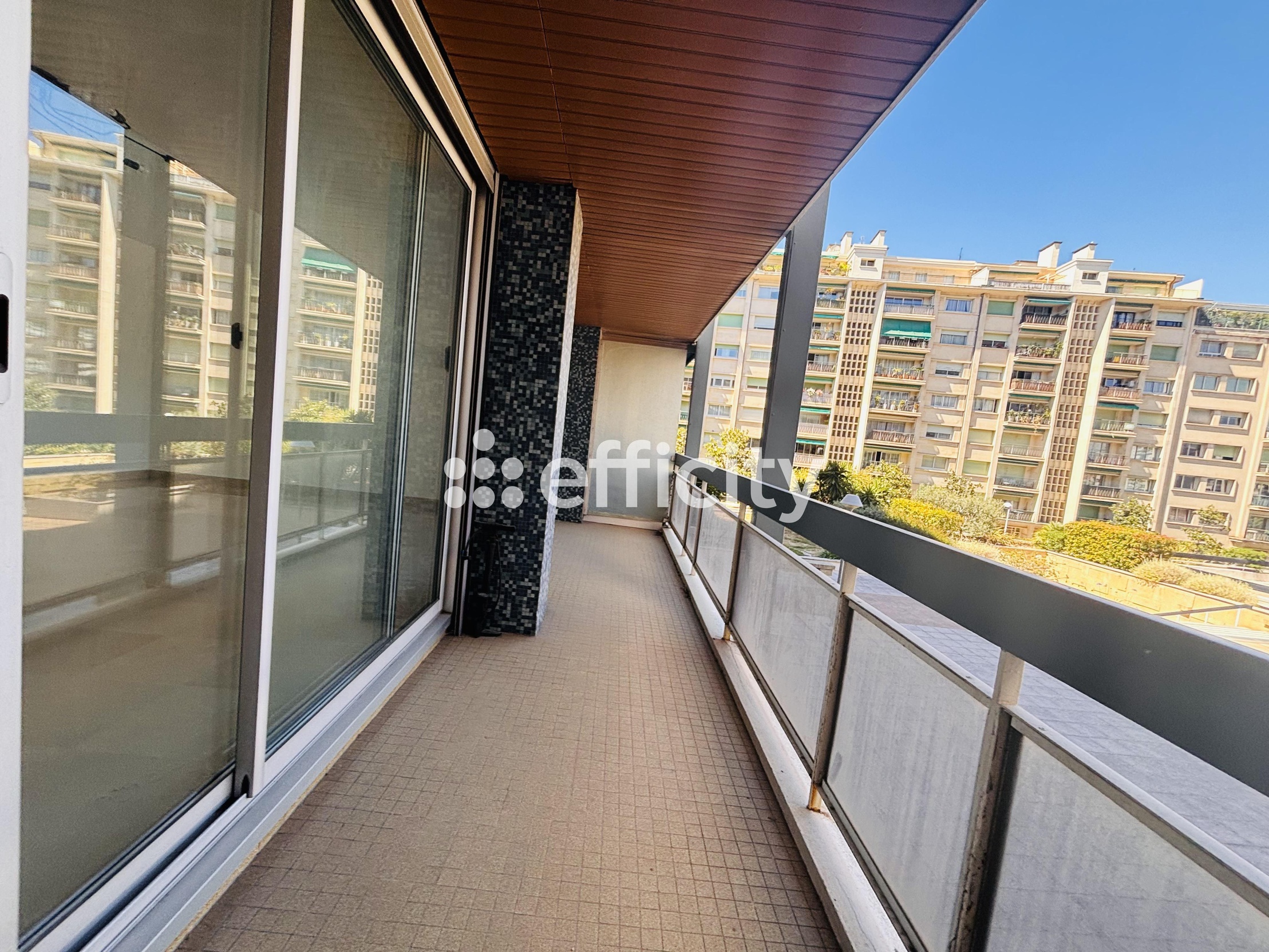 appartement 4 pièces - 115m2 à Marseille (13008)