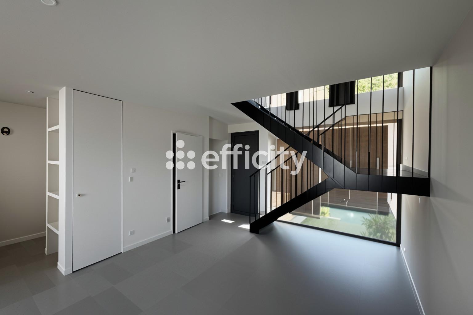 Maison 5 pièces 99 m² · à Pessac · 99 m² · 438 900 €