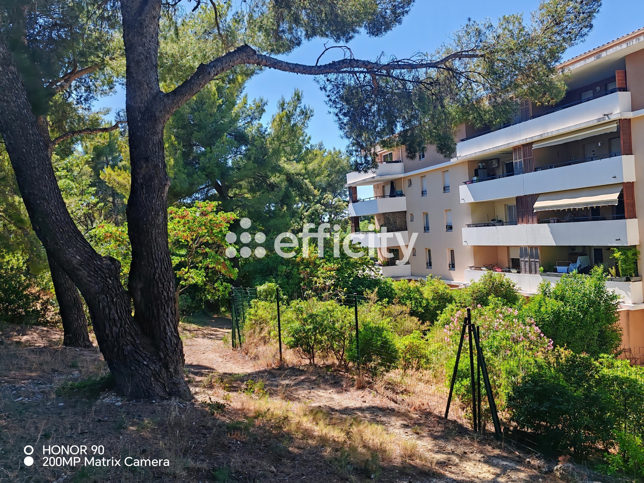 appartement 3 pièces - 64m2 à Marseille (13013)