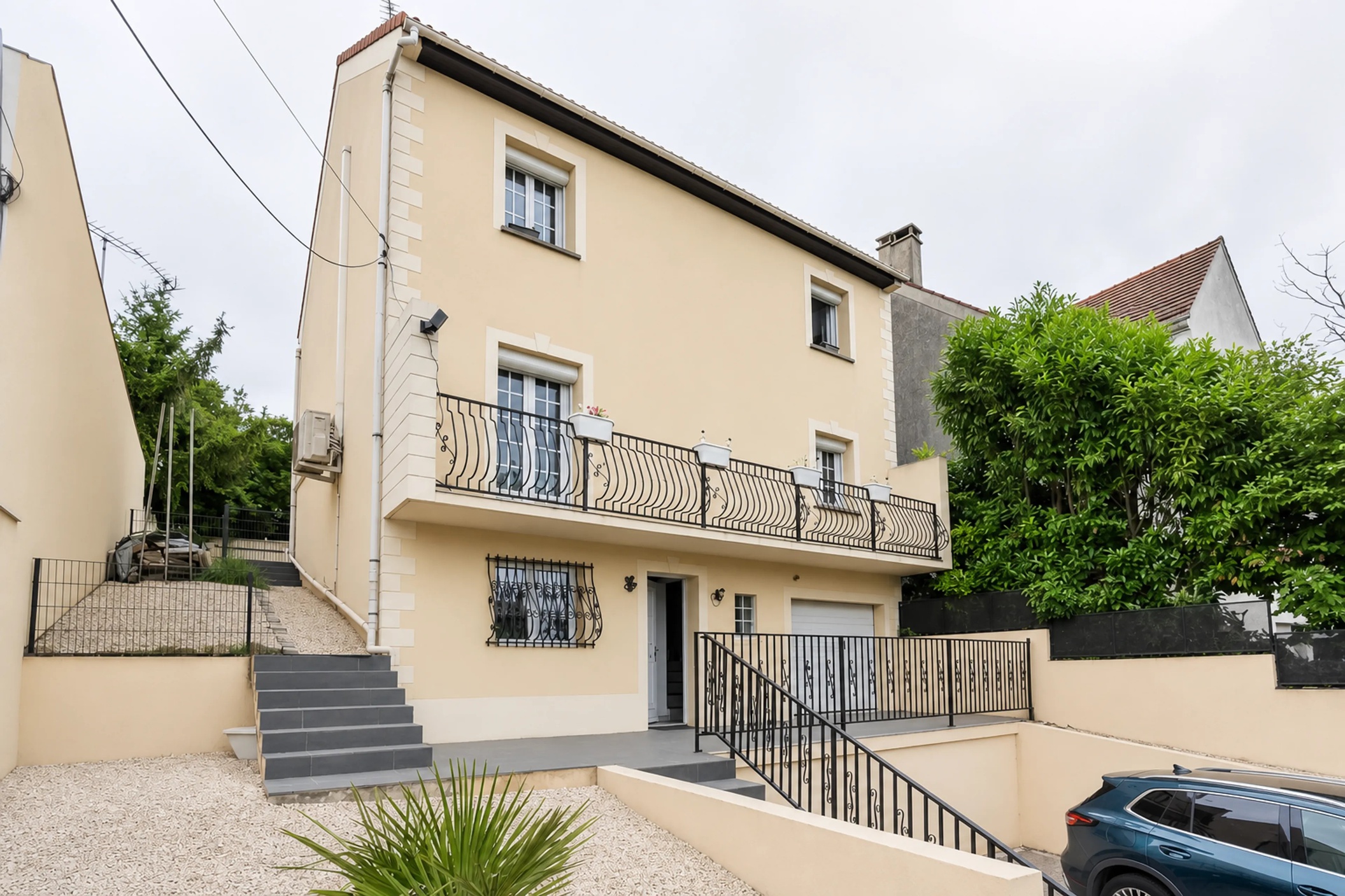 maison 5 pièces - 148m2 à Montreuil (93100)