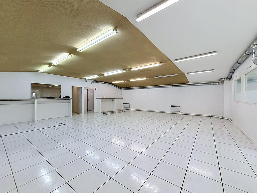 local-commercial 5 pièces - 196,0m2 à Tours (37000)