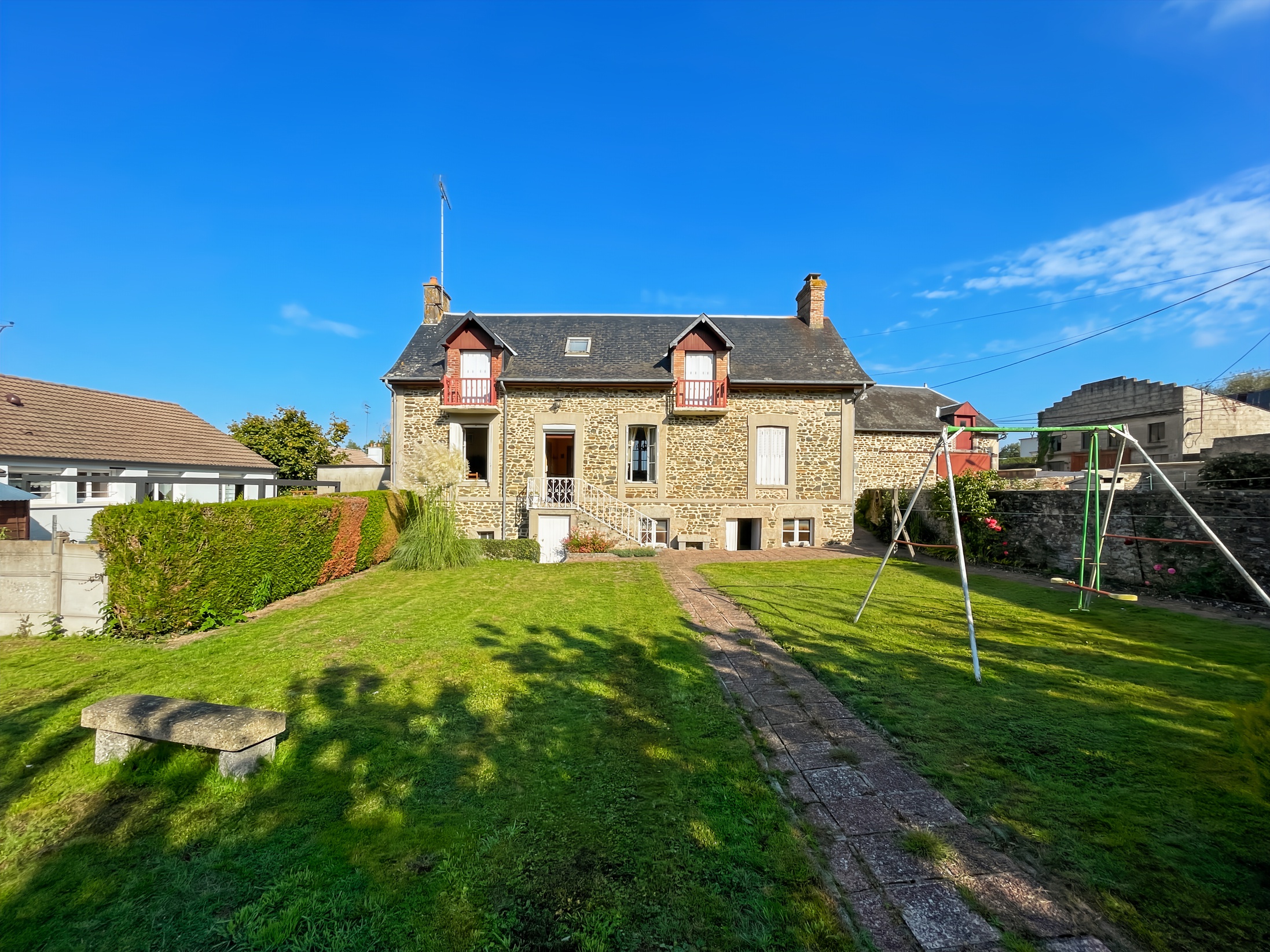 maison 7 pièces - 128m2 à Pré-en-Pail-Saint-Samson (53140)