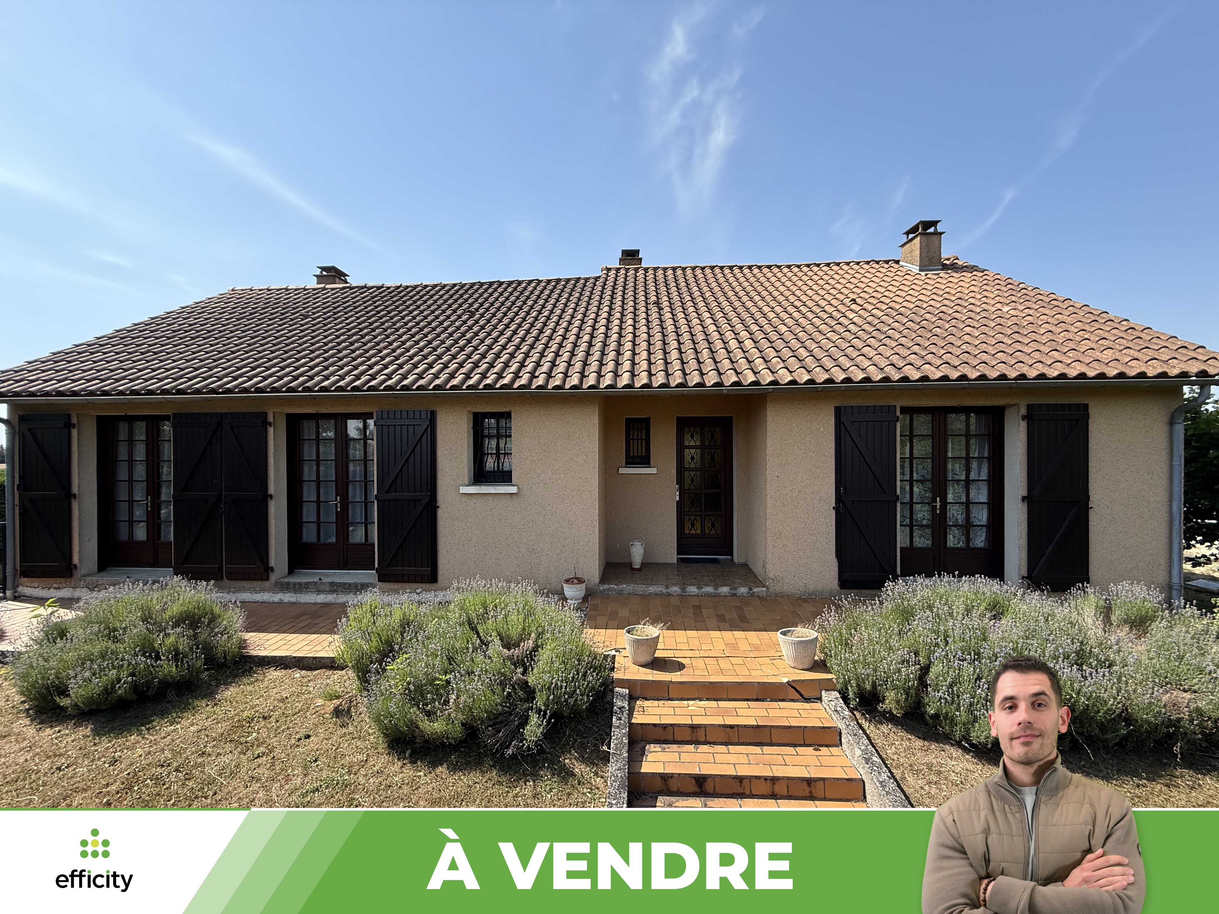 Maison 6 pièces 128 m² · à Fontaine-le-Comte · 128 m² · 262 000 €