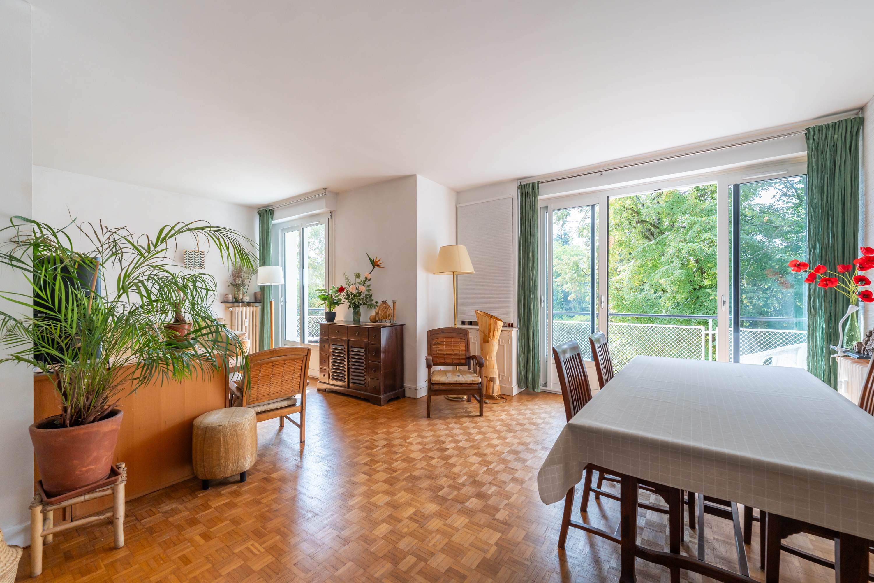 Appartement 4 pièces 94 m² · à Sèvres · 94 m² · 560 000 €
