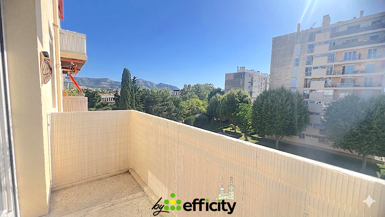 appartement 4 pièces - 68m2 à Marseille (13008)