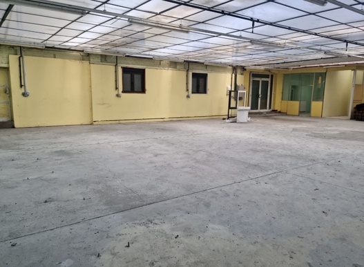local commercial 2 pièces - 651m2 à Caudry (59540)