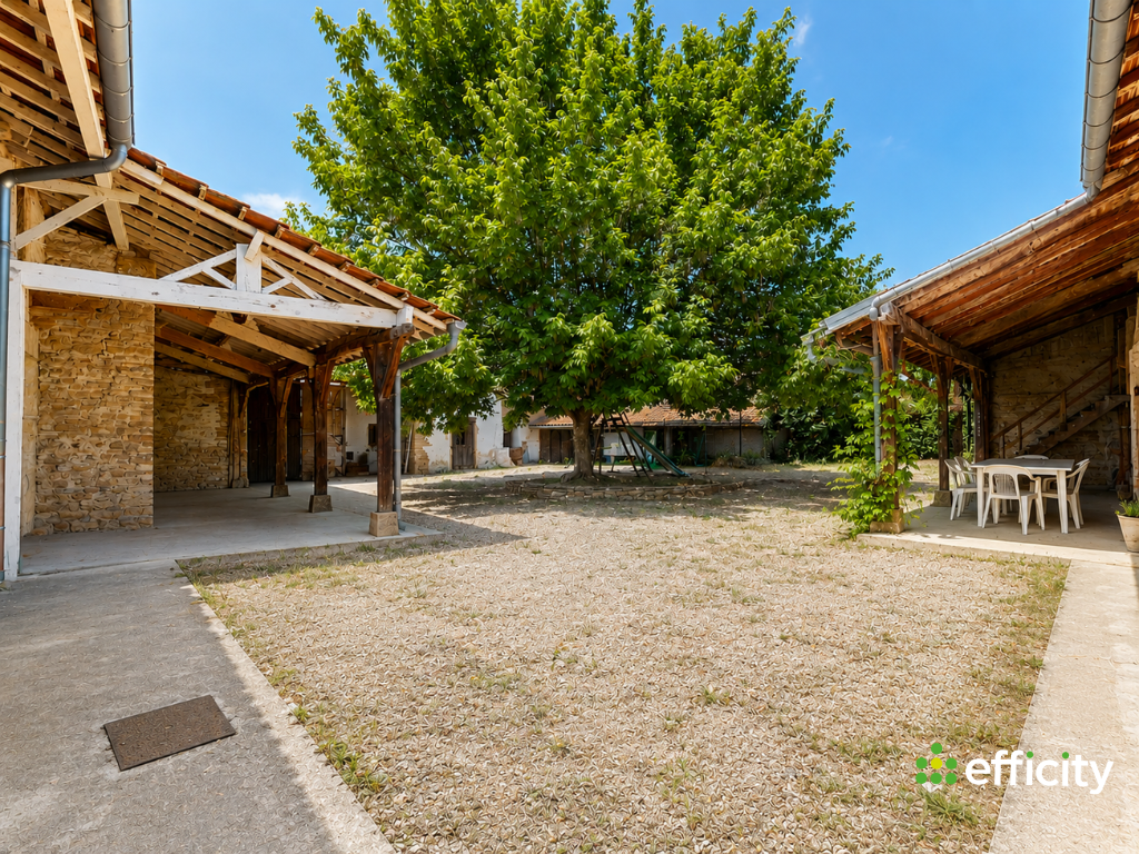 Maison 4 pièces 131 m² · à Perrex · 131 m² · 249 900 €