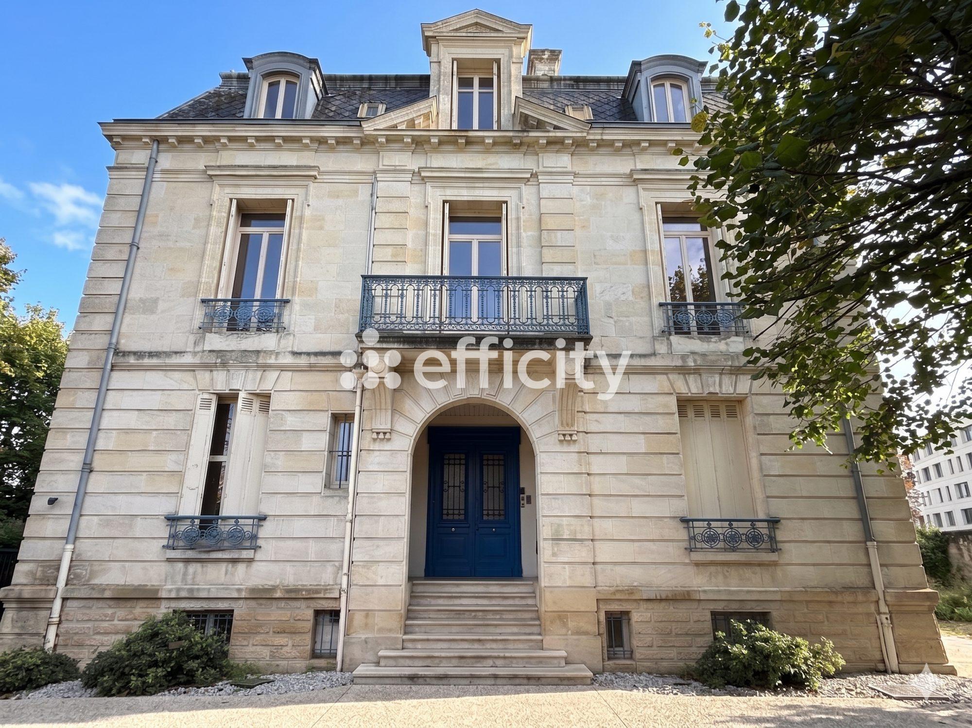 Local commercial 15 pièces 513 m² · à Bègles · 513 m² · 1 665 000 €