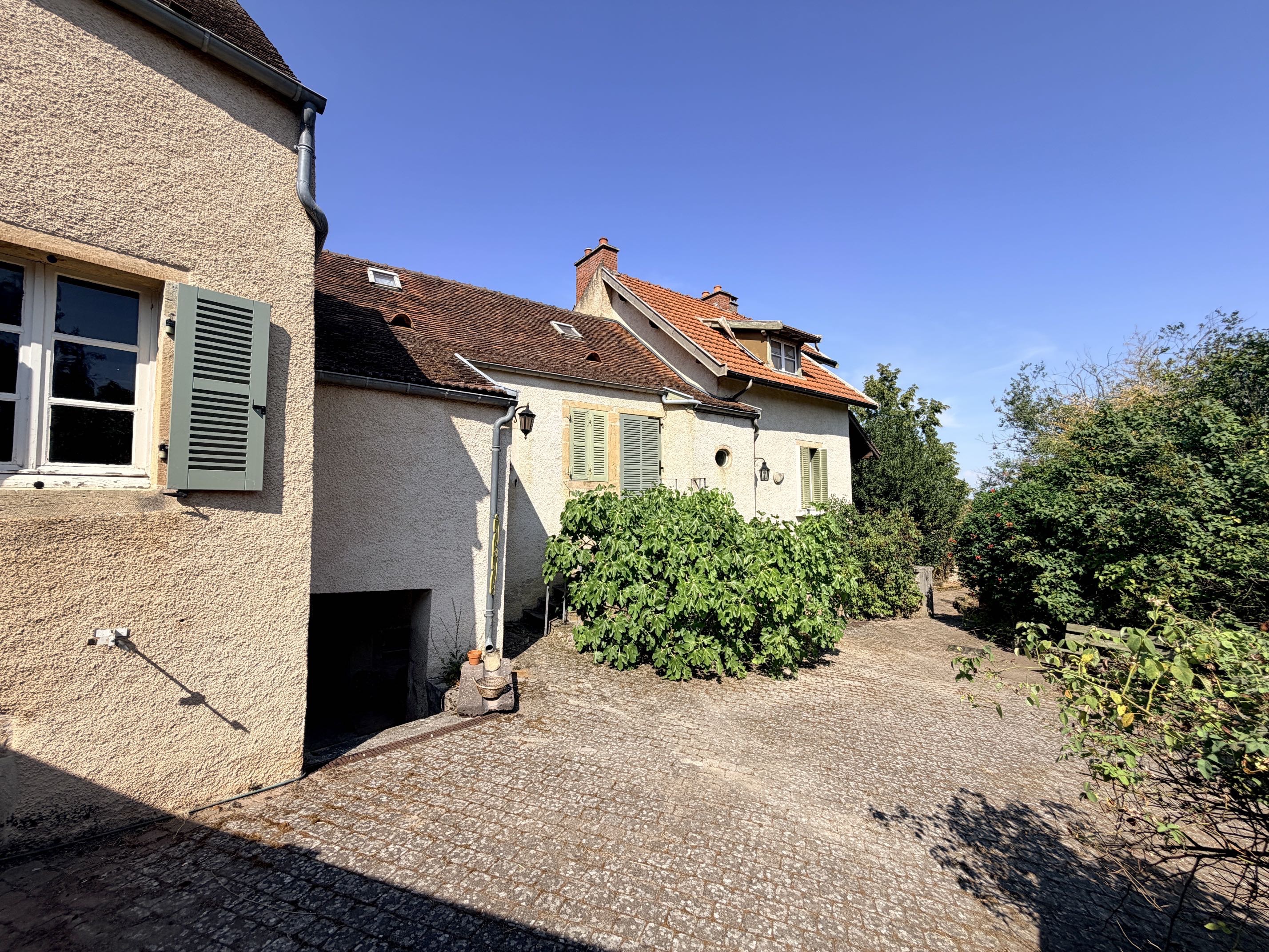 Maison 7 pièces 177 m² · à Couchey · 177 m² · 499 000 €