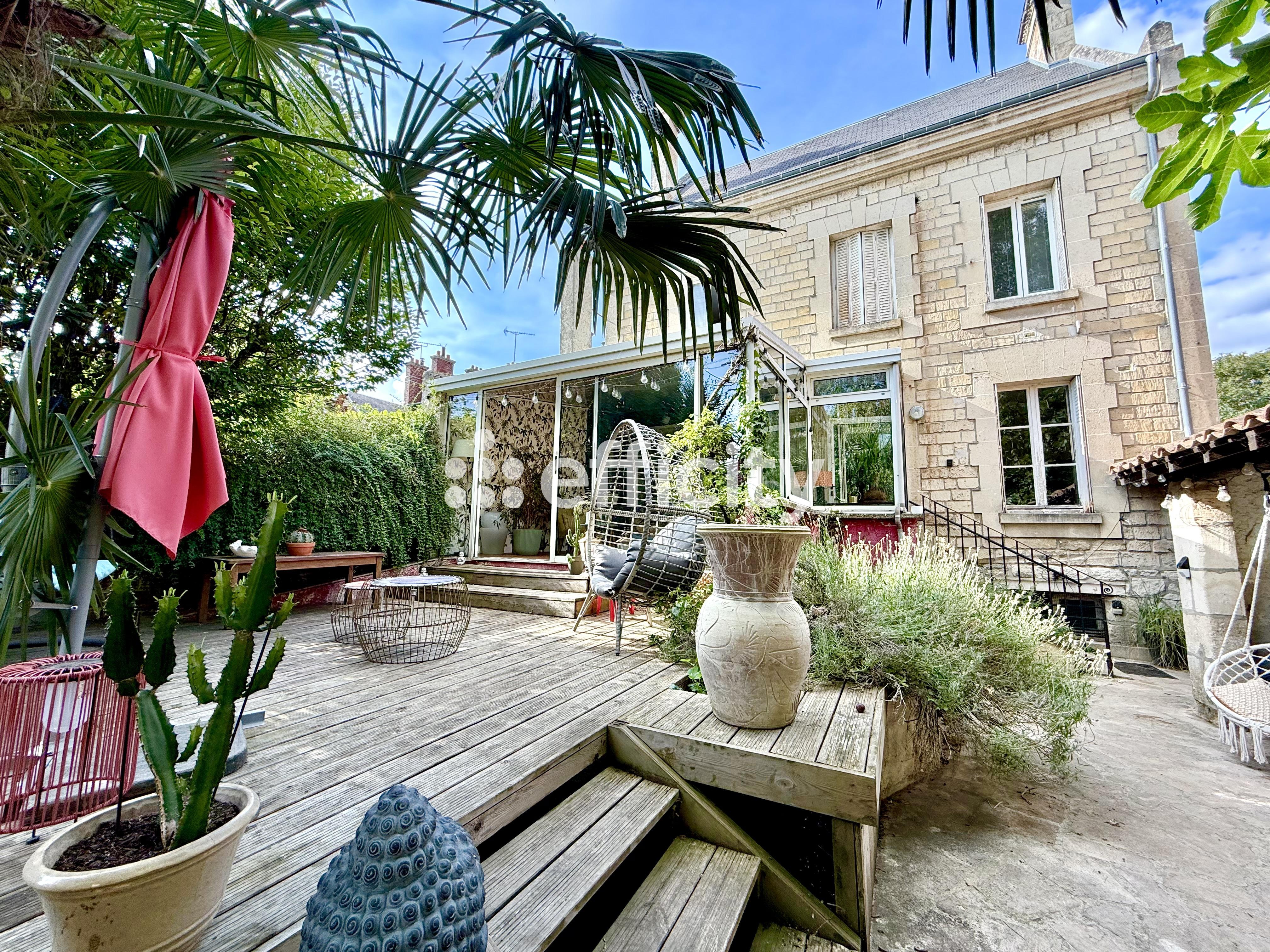 Maison 6 pièces 225 m² · à Soissons · 225 m² · 504 000 €