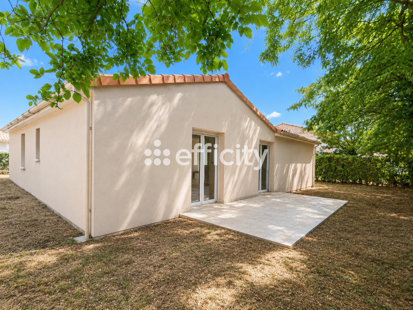 Maison 5 pièces 96 m² · à Jaunay-Marigny · 96 m² · 239 900 €