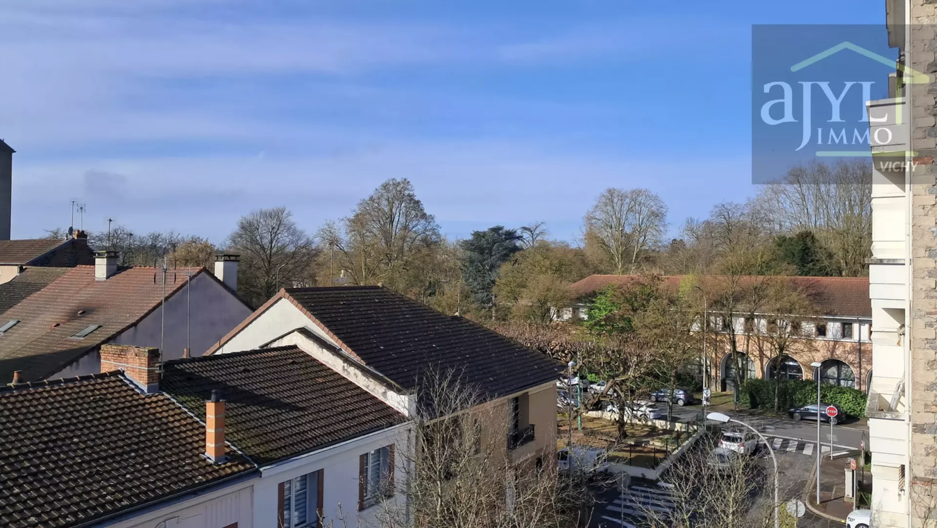 appartement 3 pièces - 112m2 à Vichy (03200)