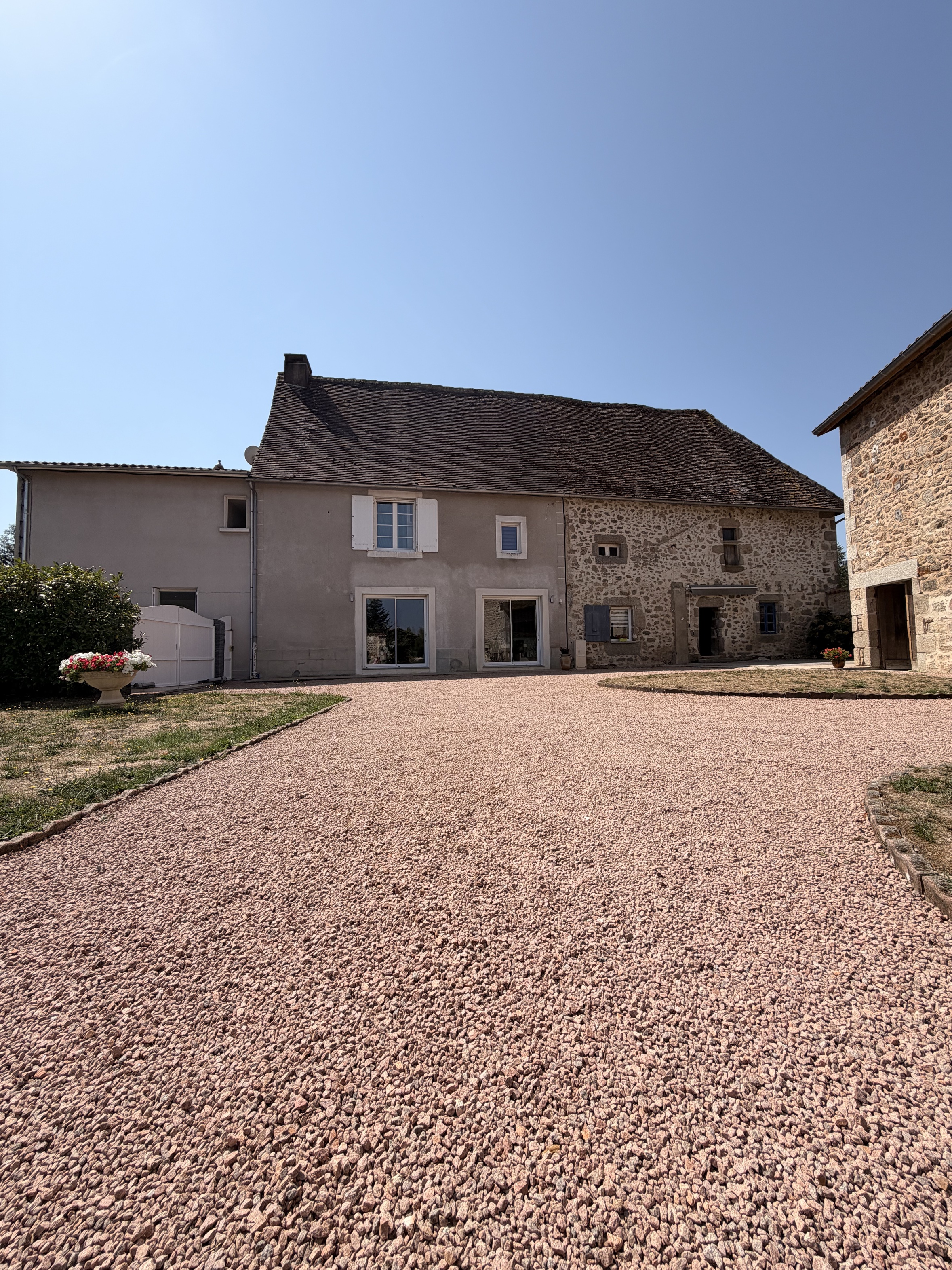 maison 7 pièces - 180m2 à Piégut-Pluviers (24360)