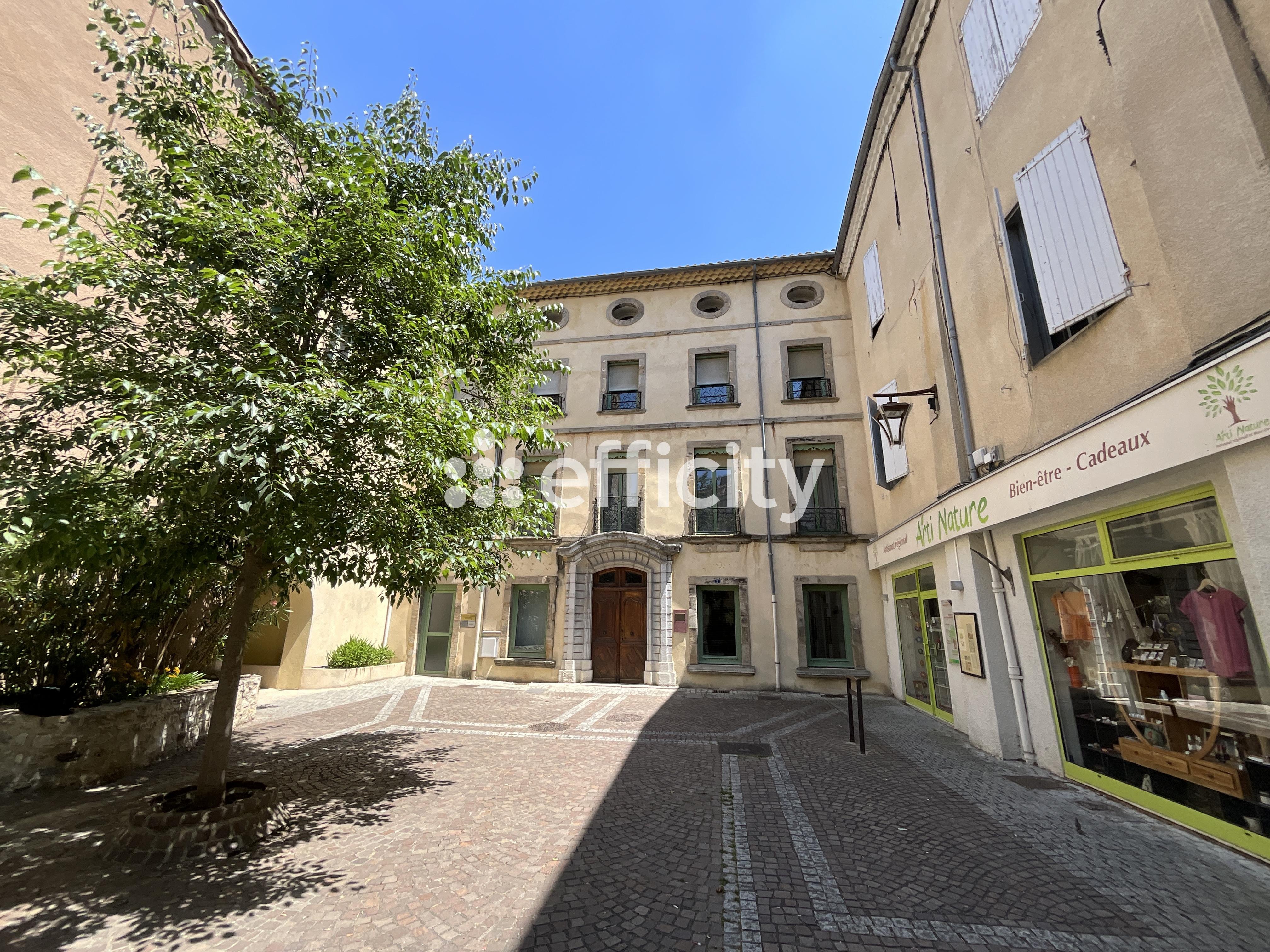 Appartement 4 pièces 98 m² · à Privas · 98 m² · 137 000 €