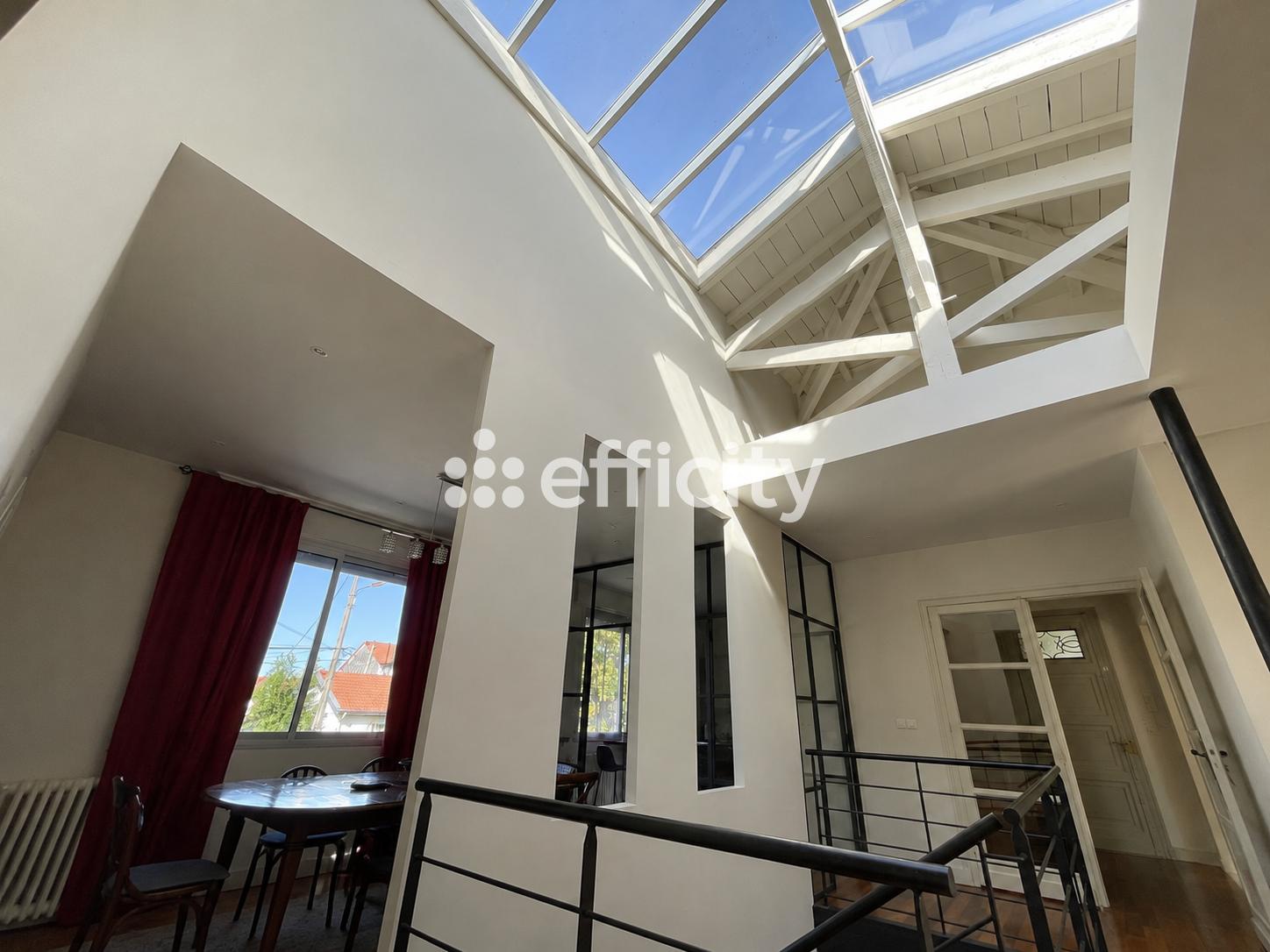 Maison 6 pièces 238 m² · à Bordeaux · 238 m² · 849 000 €