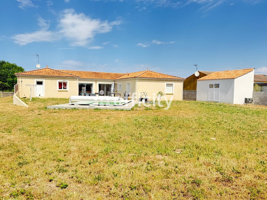 maison 6 pièces - 172,0m2 à Poiroux (85440)