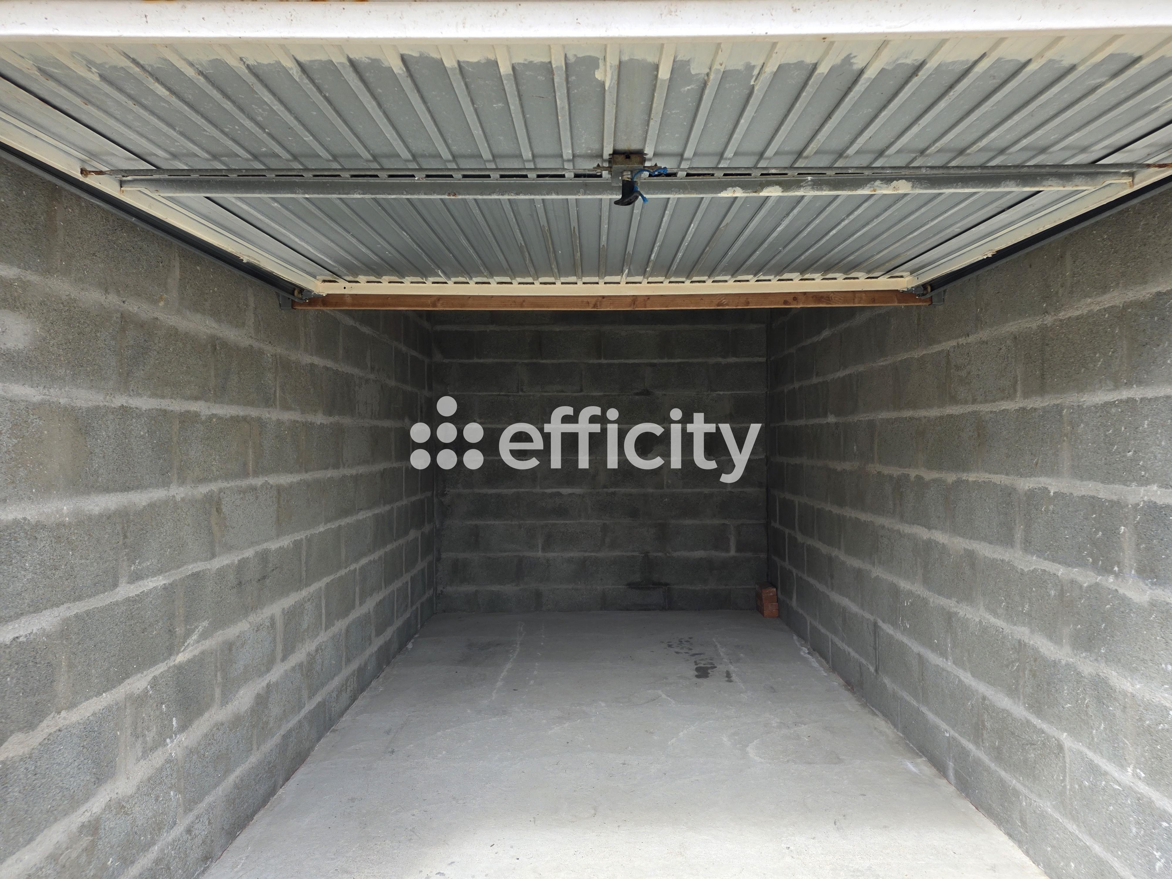 Parking 25 m² · à La Rochelle · 25 m² · 44 000 €