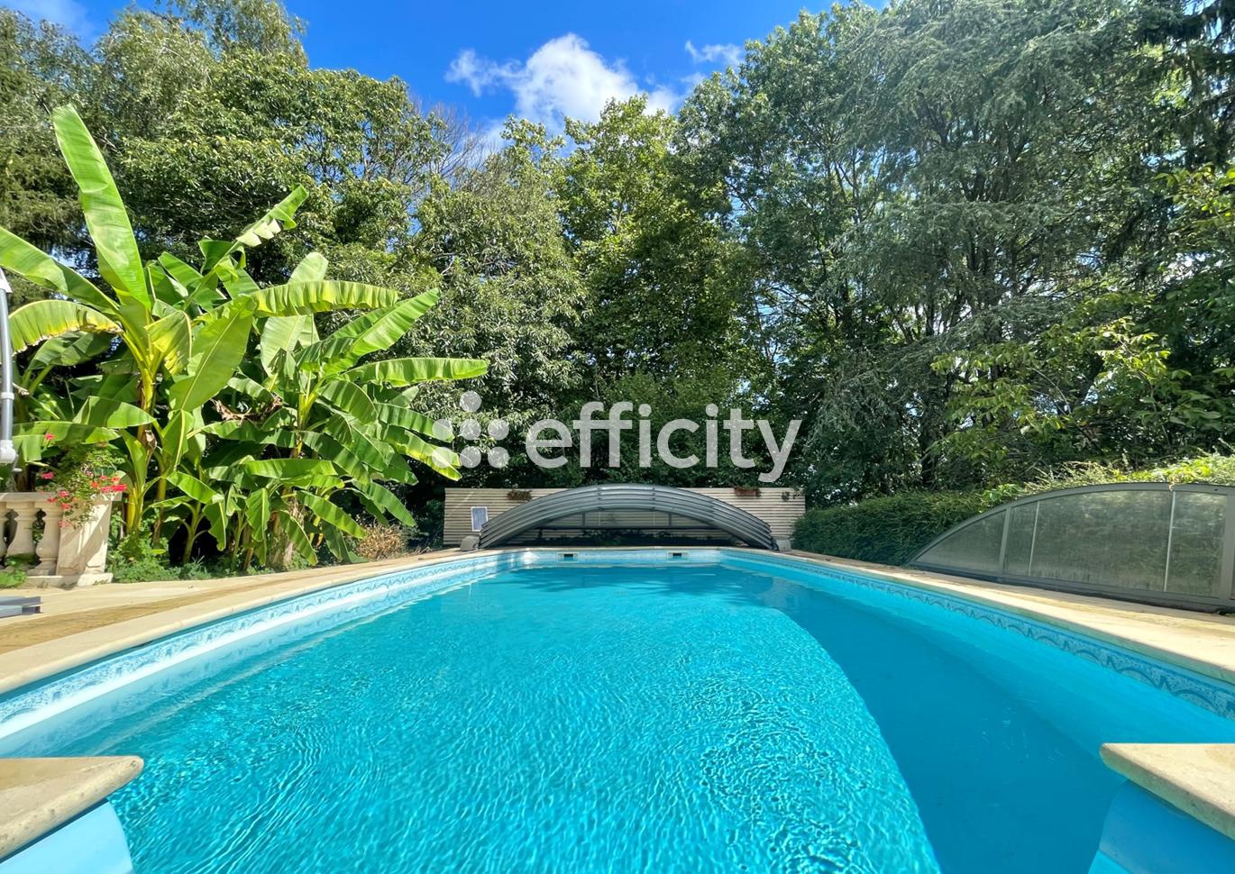Maison 10 pièces 400 m² · à Varennes-Vauzelles · 400 m² · 550 000 €