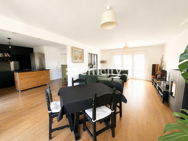 maison 5 pièces - 155m2 à Lille (59800)