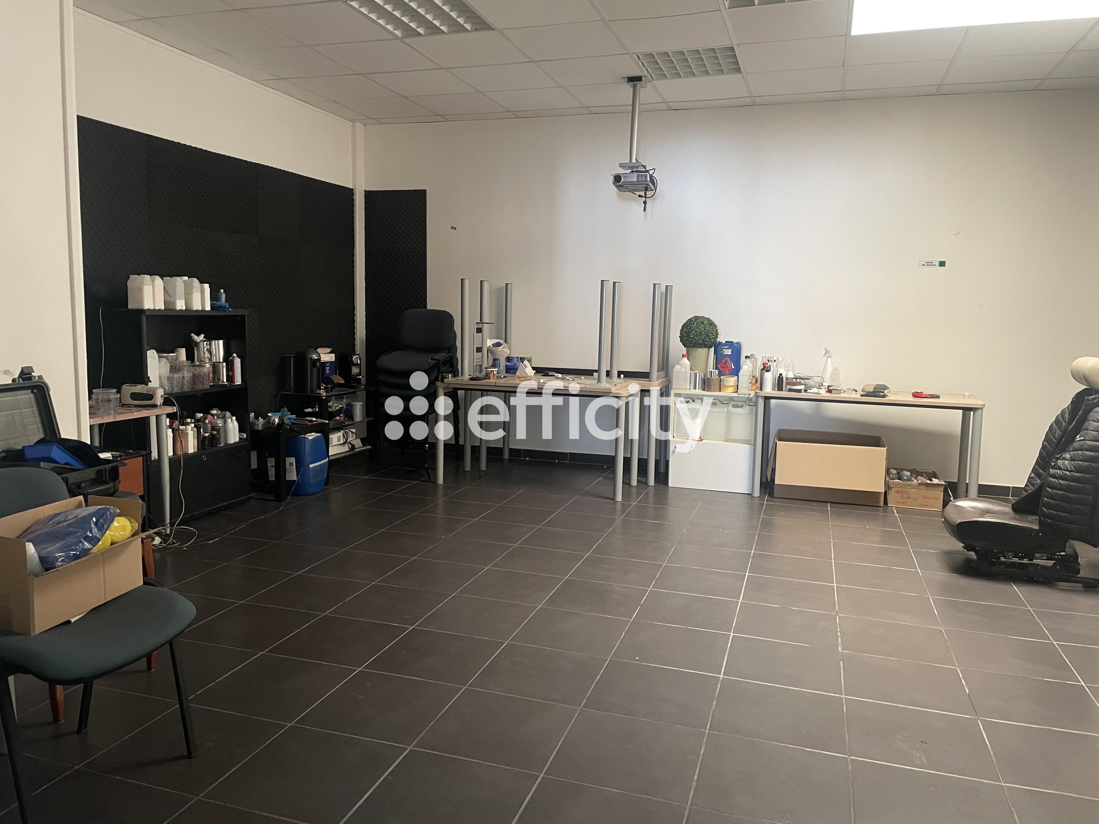 local commercial  - 465m2 à Bouguenais (44340)