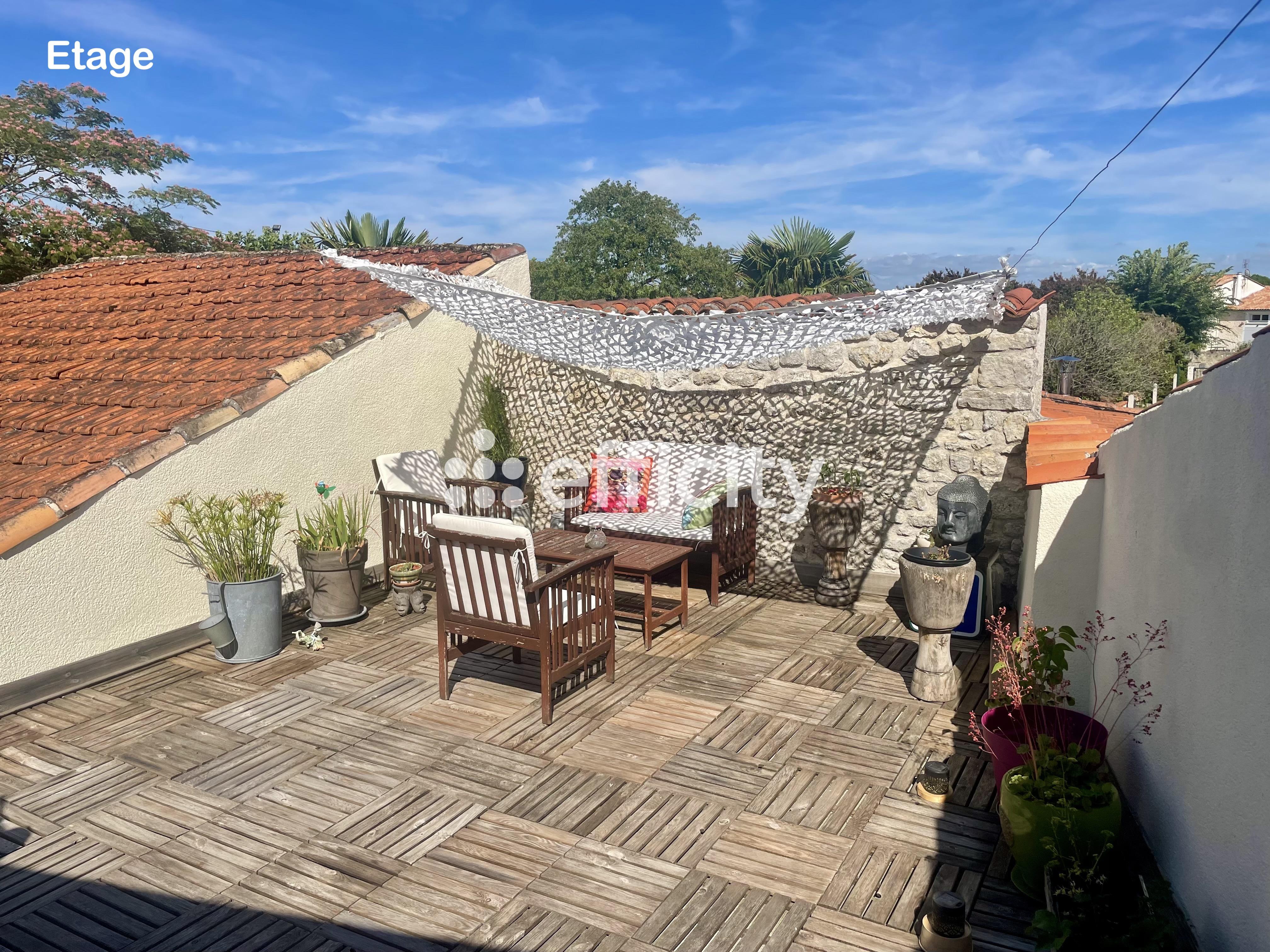 Maison 5 pièces 113 m² · à Saint-Just-Luzac · 113 m² · 229 900 €