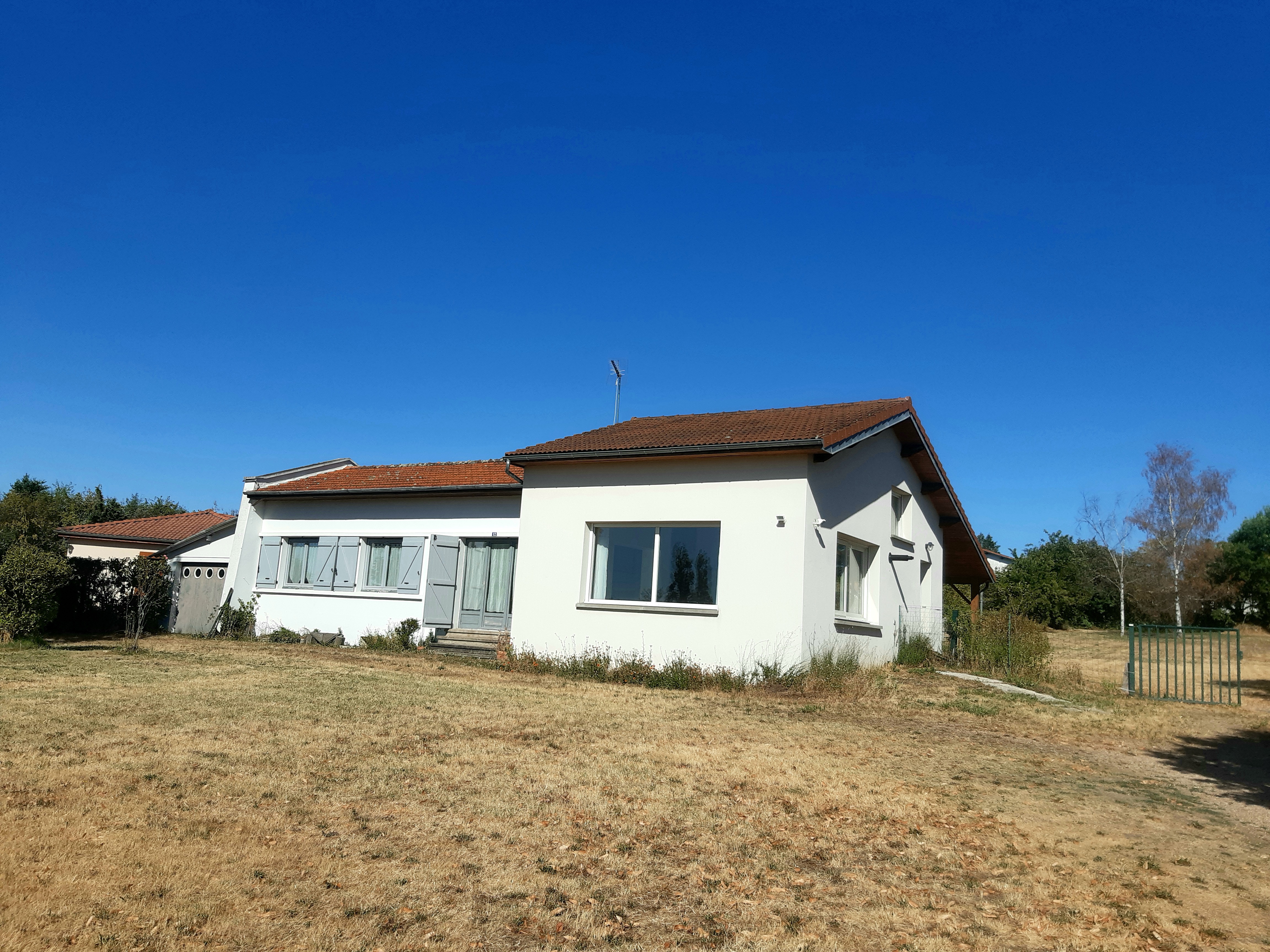 Maison 5 pièces 110 m² · à Lezoux · 110 m² · 294 000 €
