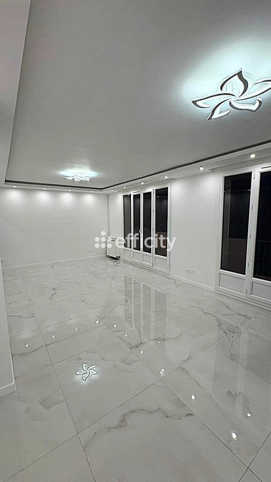 Appartement 6 pièces 86 m² · à Vienne · 86 m² · 230 000 €