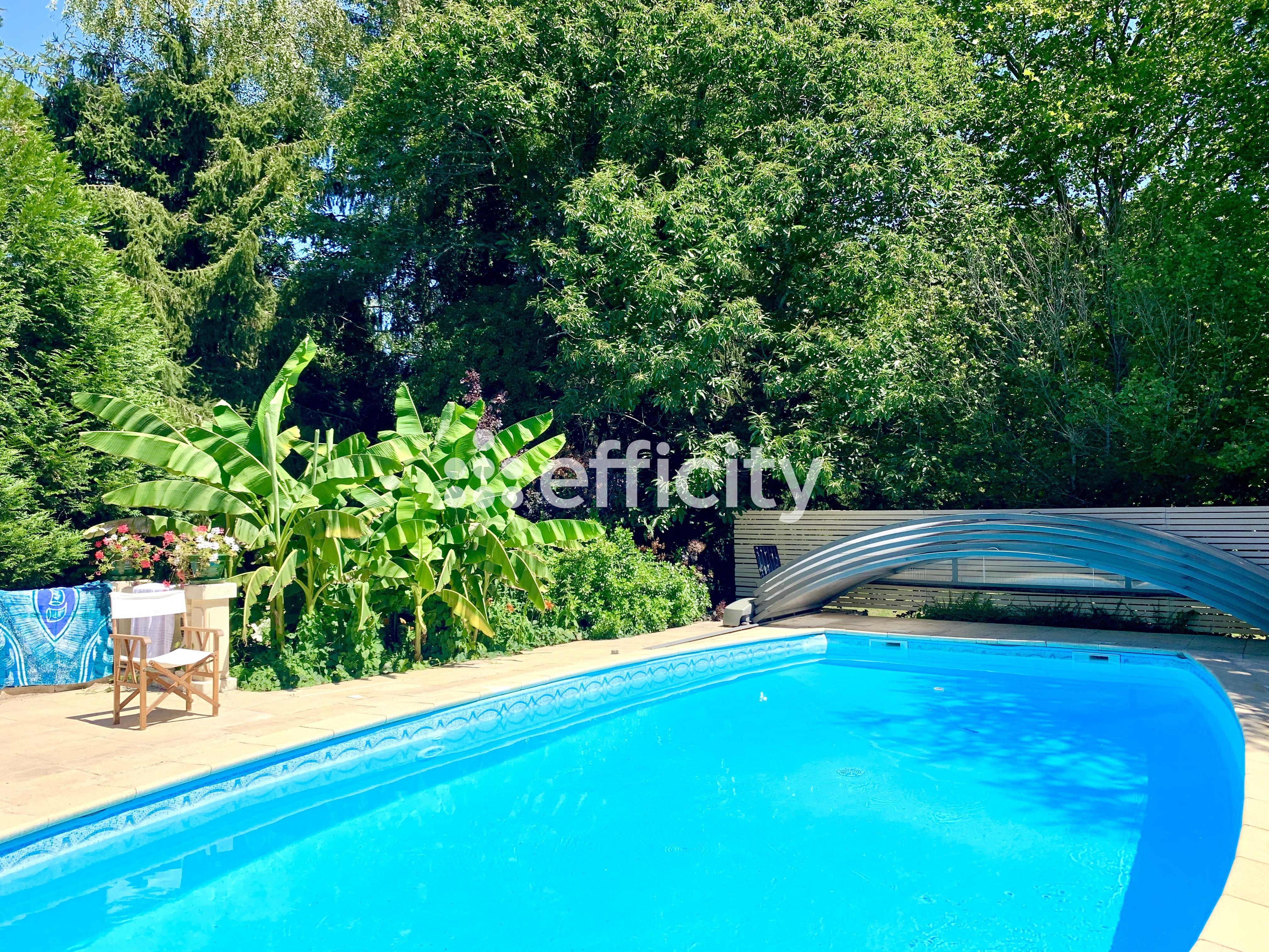 Maison 10 pièces 400 m² · à Varennes-Vauzelles · 400 m² · 520 000 €