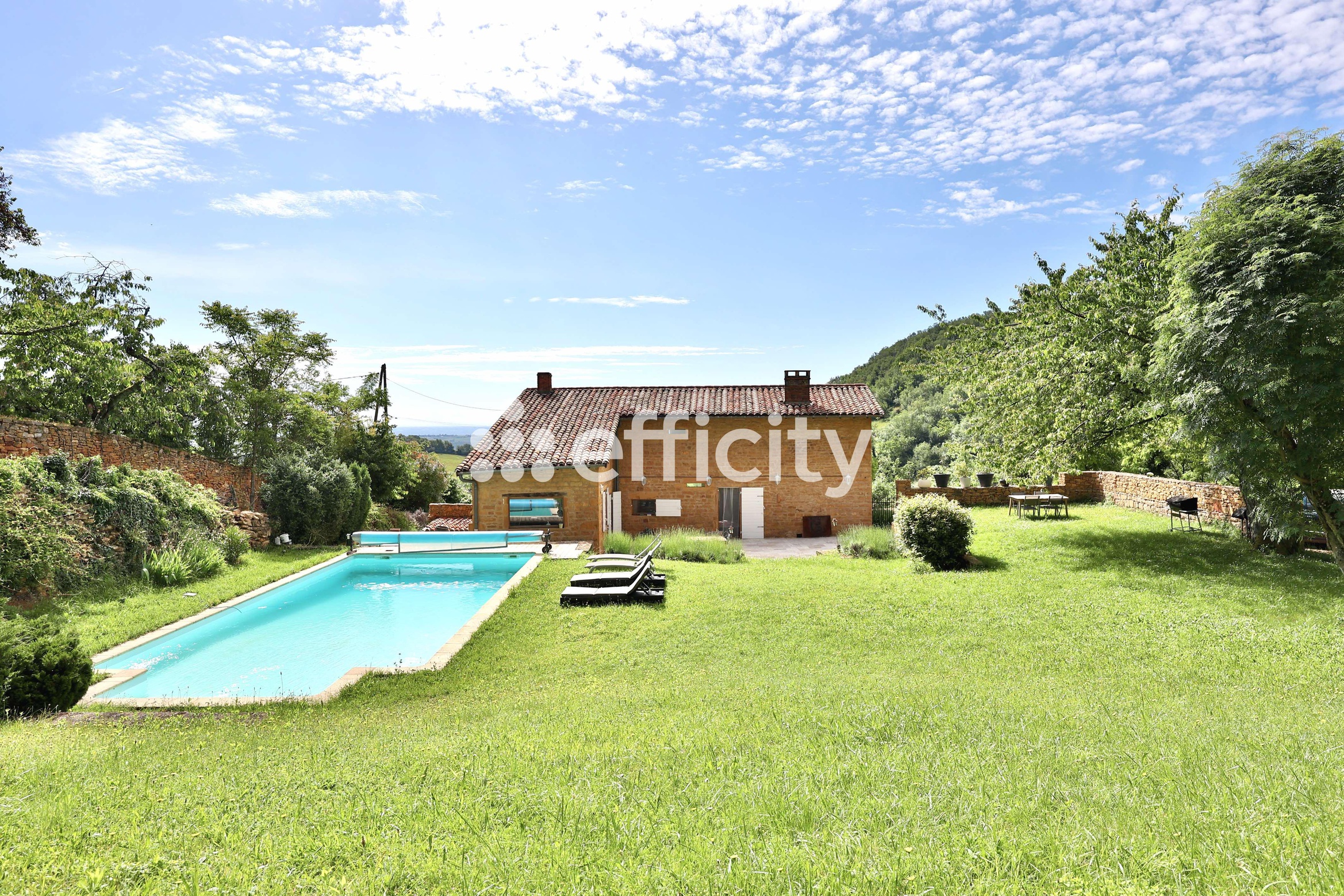maison 7 pièces - 151m2 à Ville-sur-Jarnioux (69640)