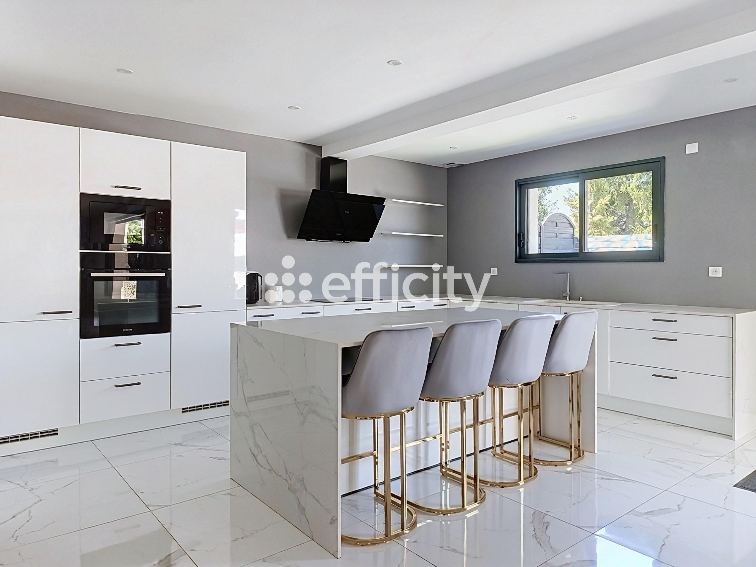 Maison 7 pièces 182 m² · à Ballan-Miré · 182 m² · 480 000 €