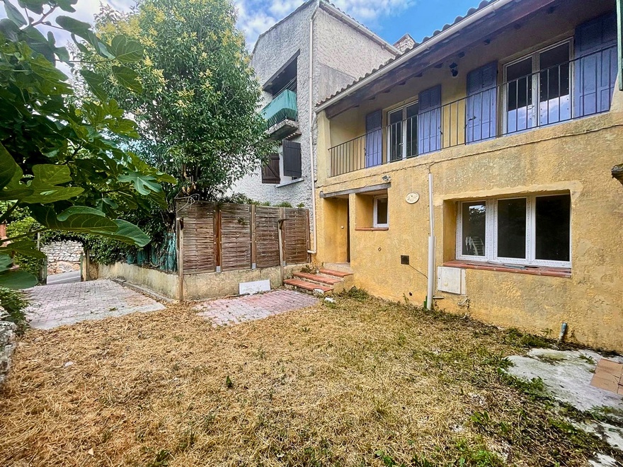 maison 5 pièces - 73m2 à Esparron-de-Pallières (83560)