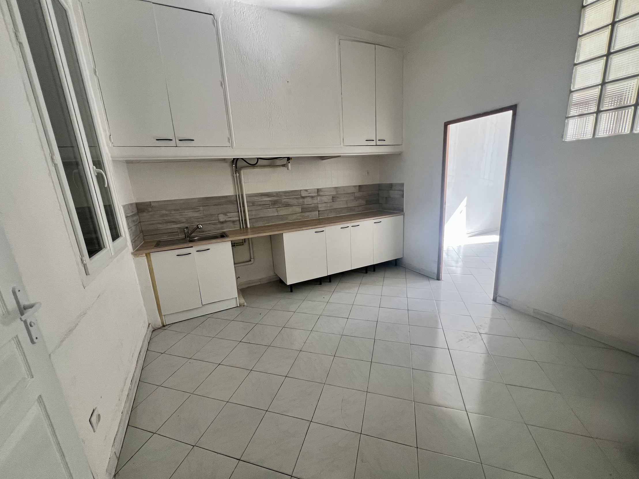 appartement 2 pièces - 35m2 à Marseille (13015)